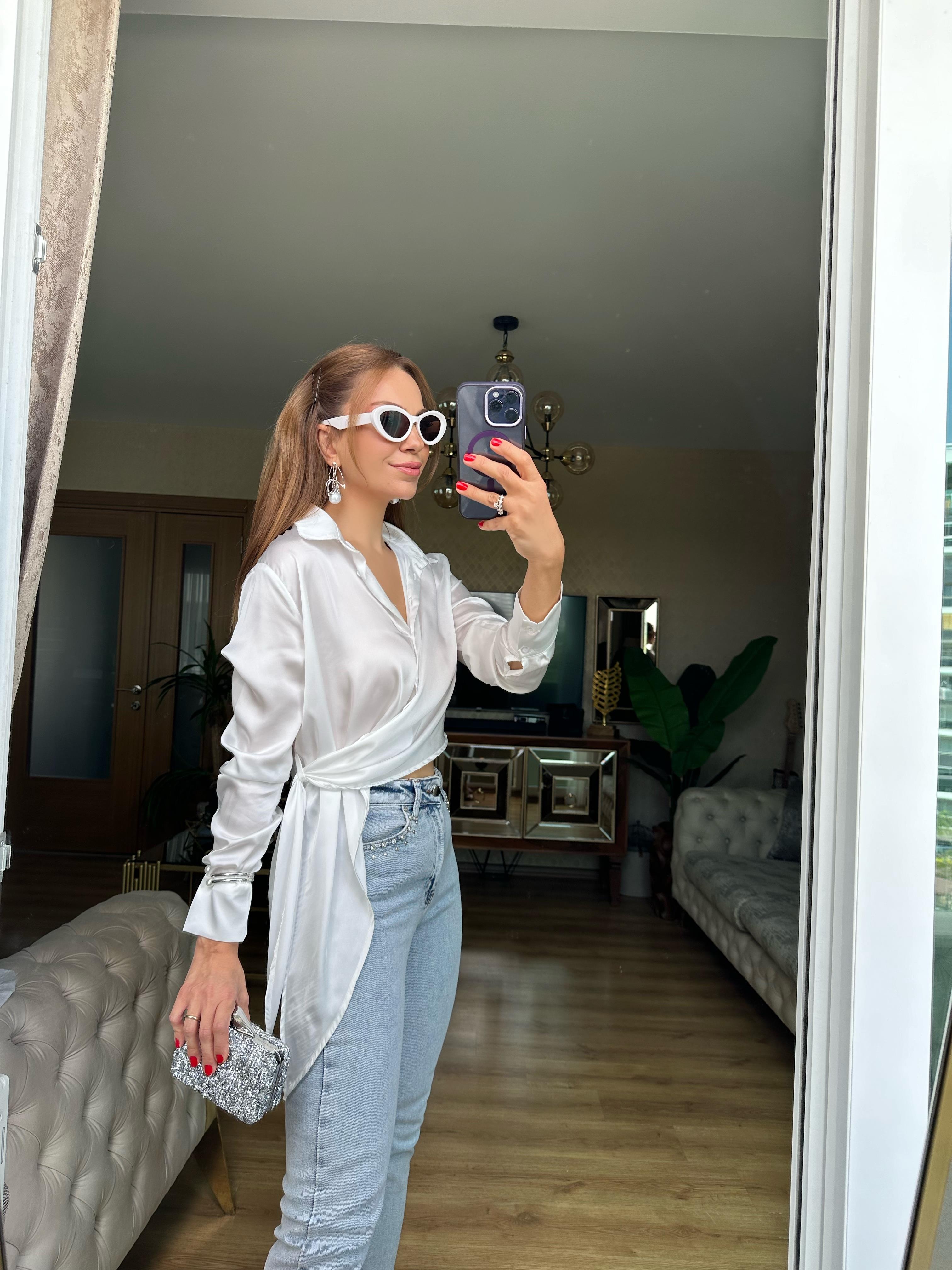 8461 Beyaz Saten Gömlek