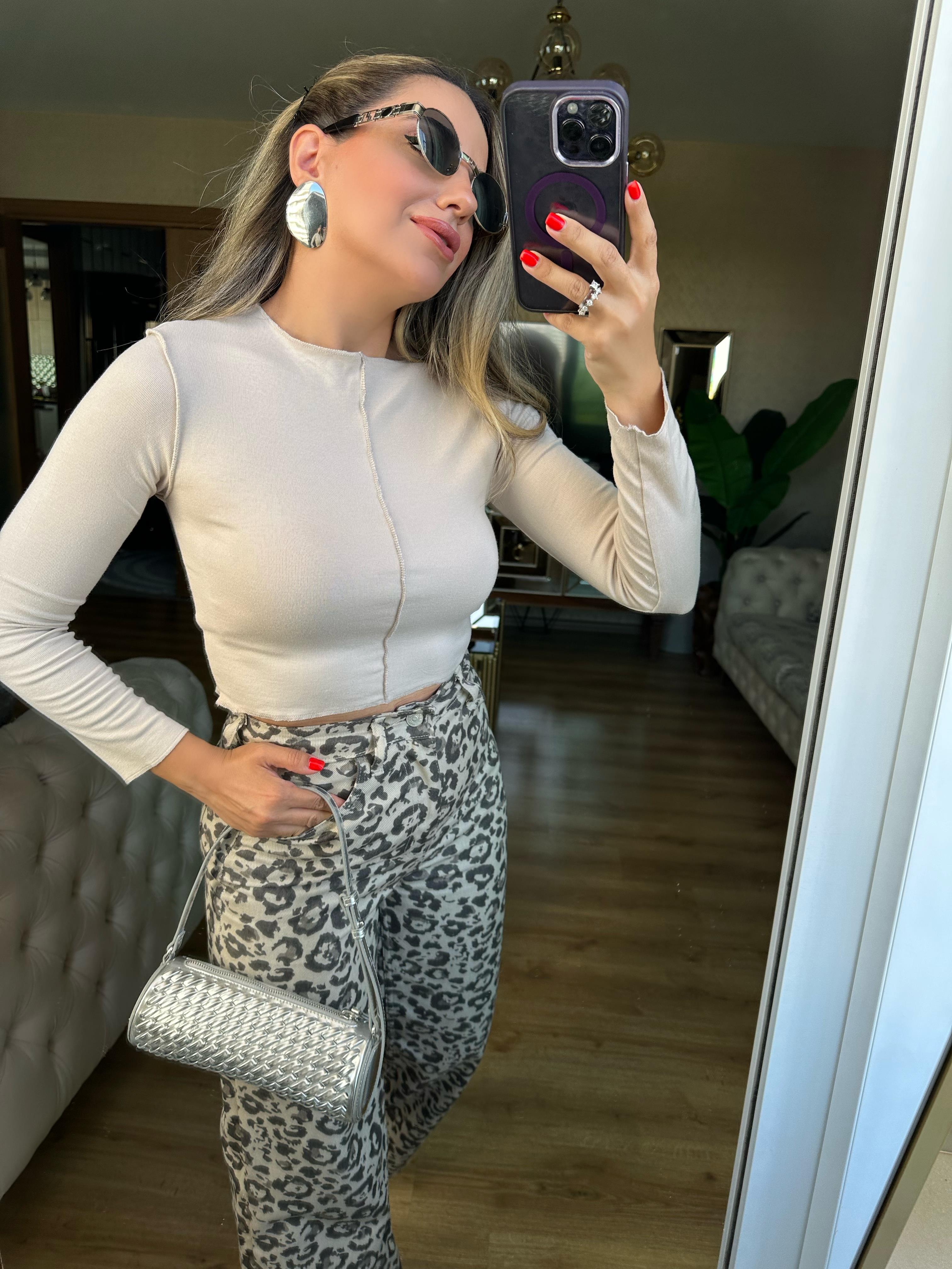 8556 Uzun Dikişli Crop Bluz