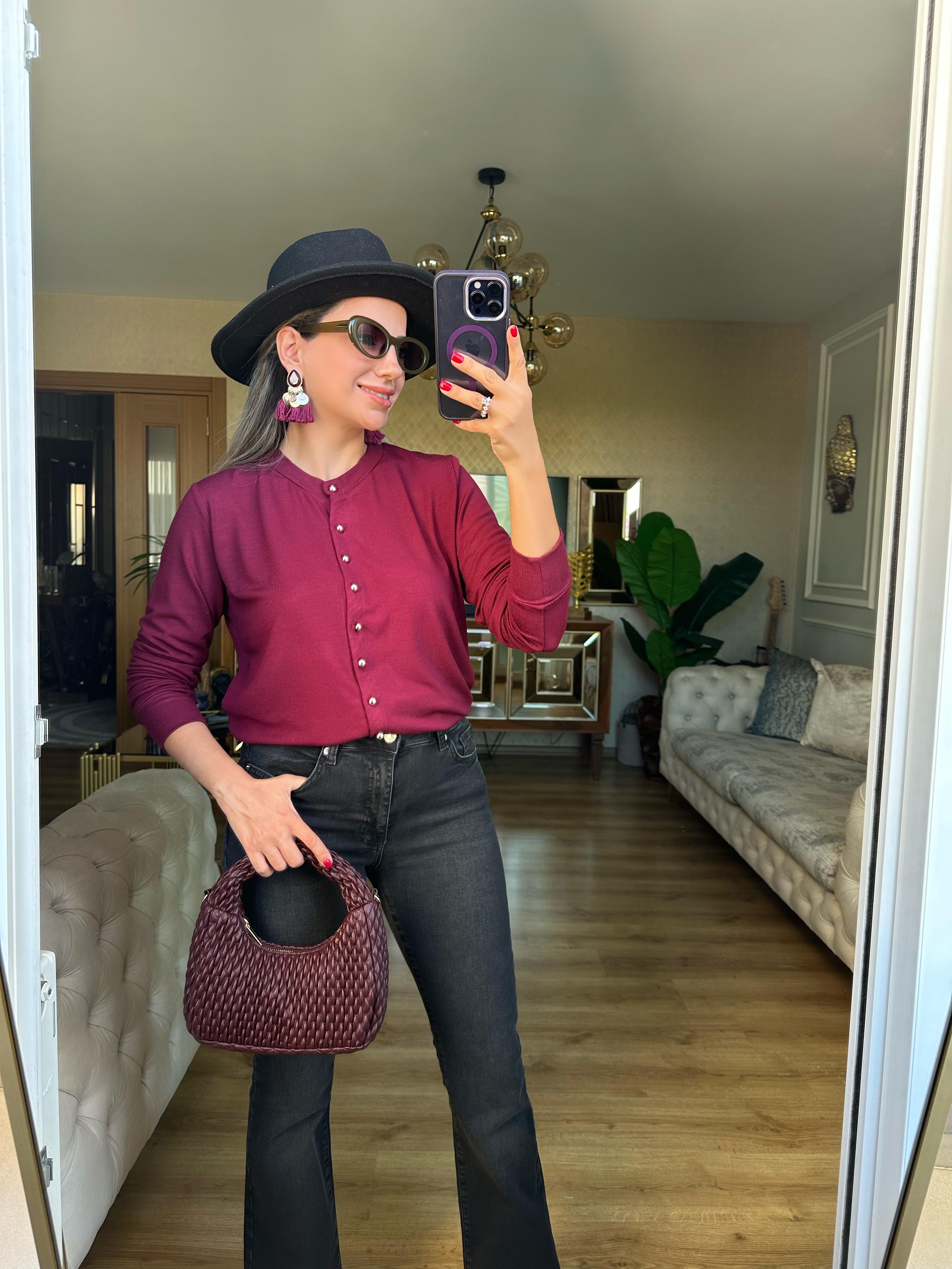 8613 Bordo Önden Düğmeli Hırka