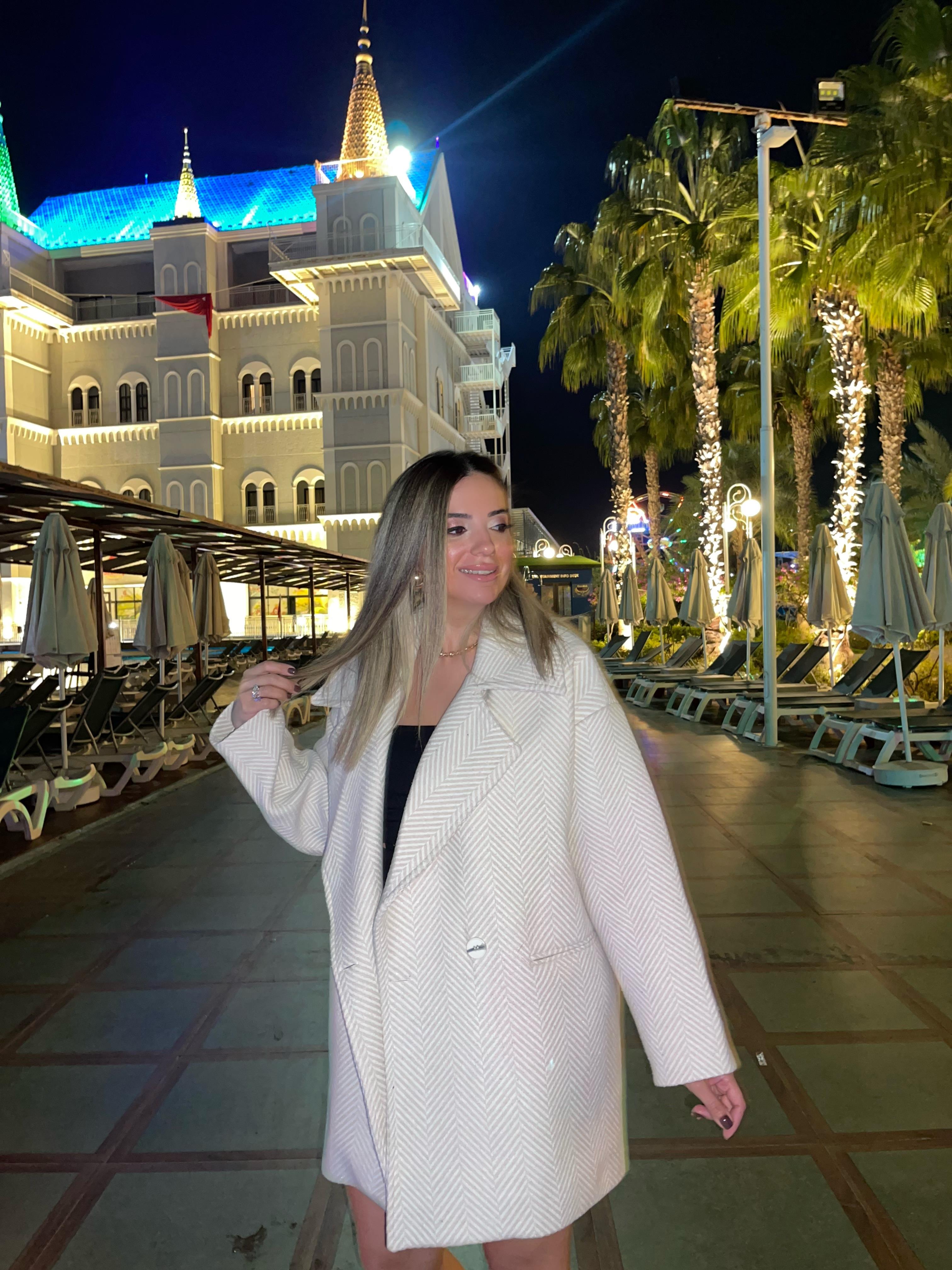 8770 Balık Sırtı Desenli Kaban