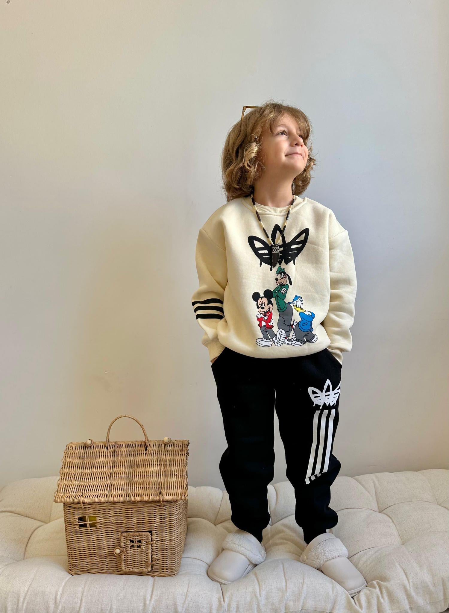 8882 Kids Adi. Karakterli Takım 3-4/9-10 Yaş