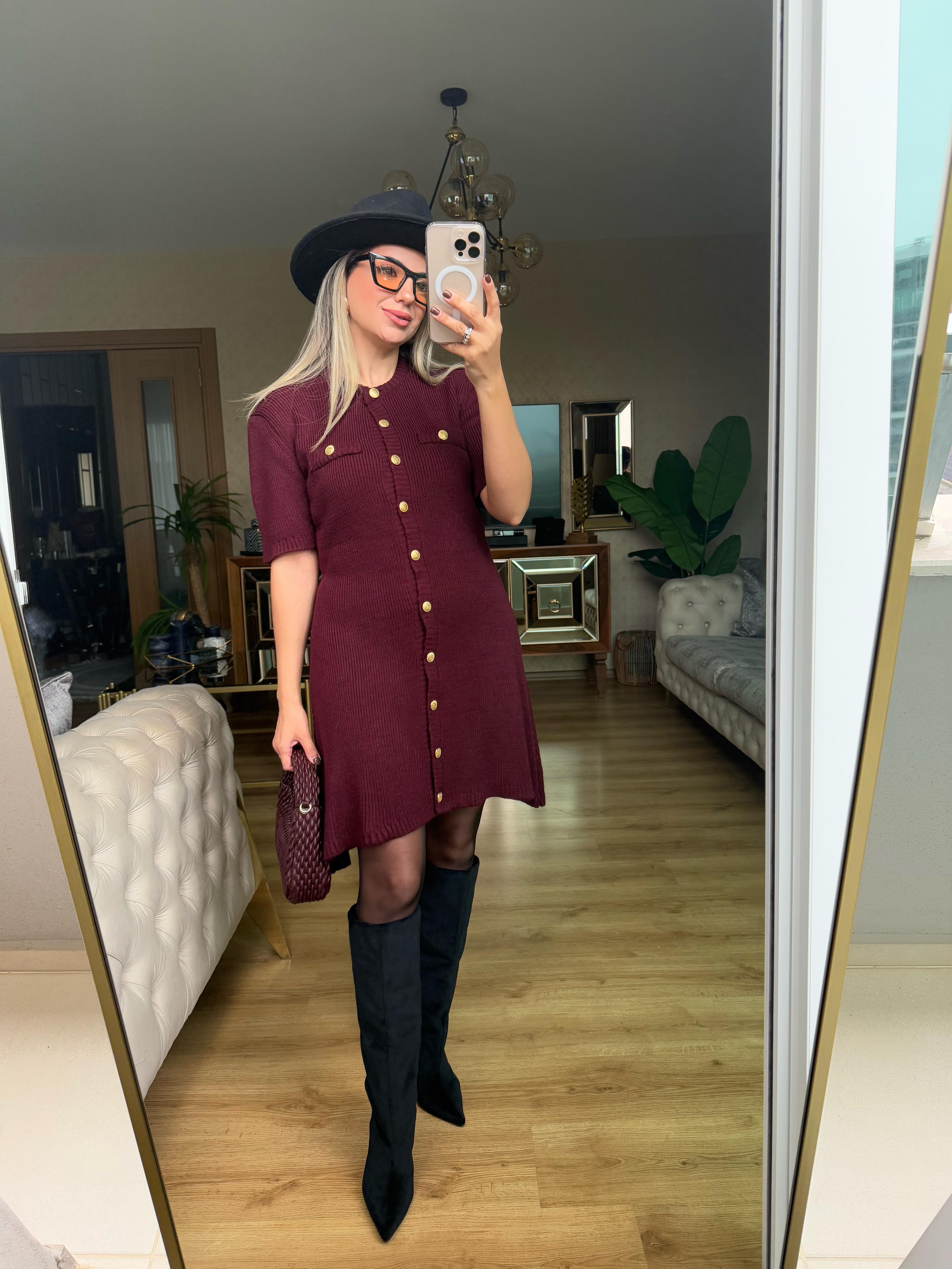 8910 Gold Düğmeli Triko Elbise