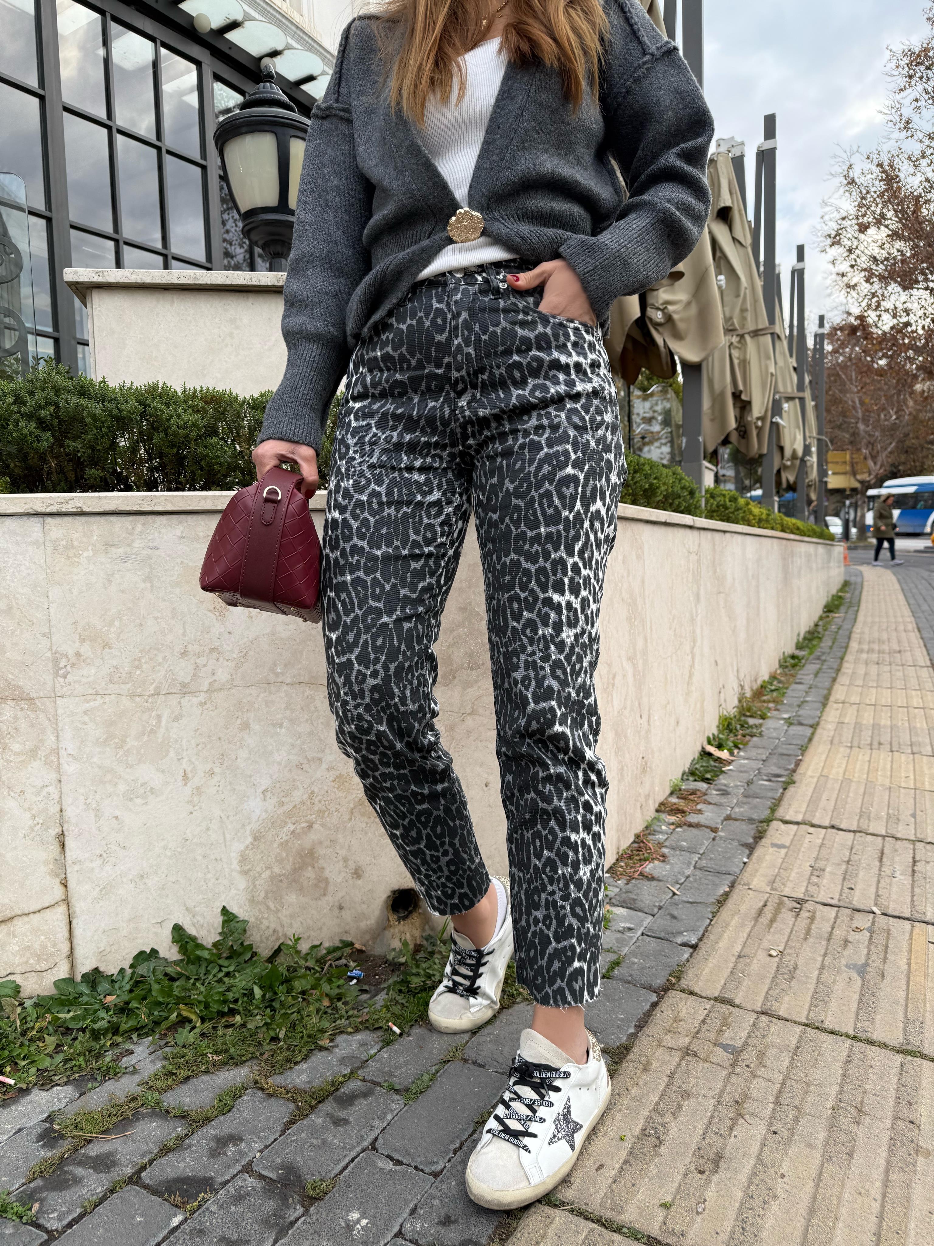 8937 Leopar Paça Kesik Pantolon