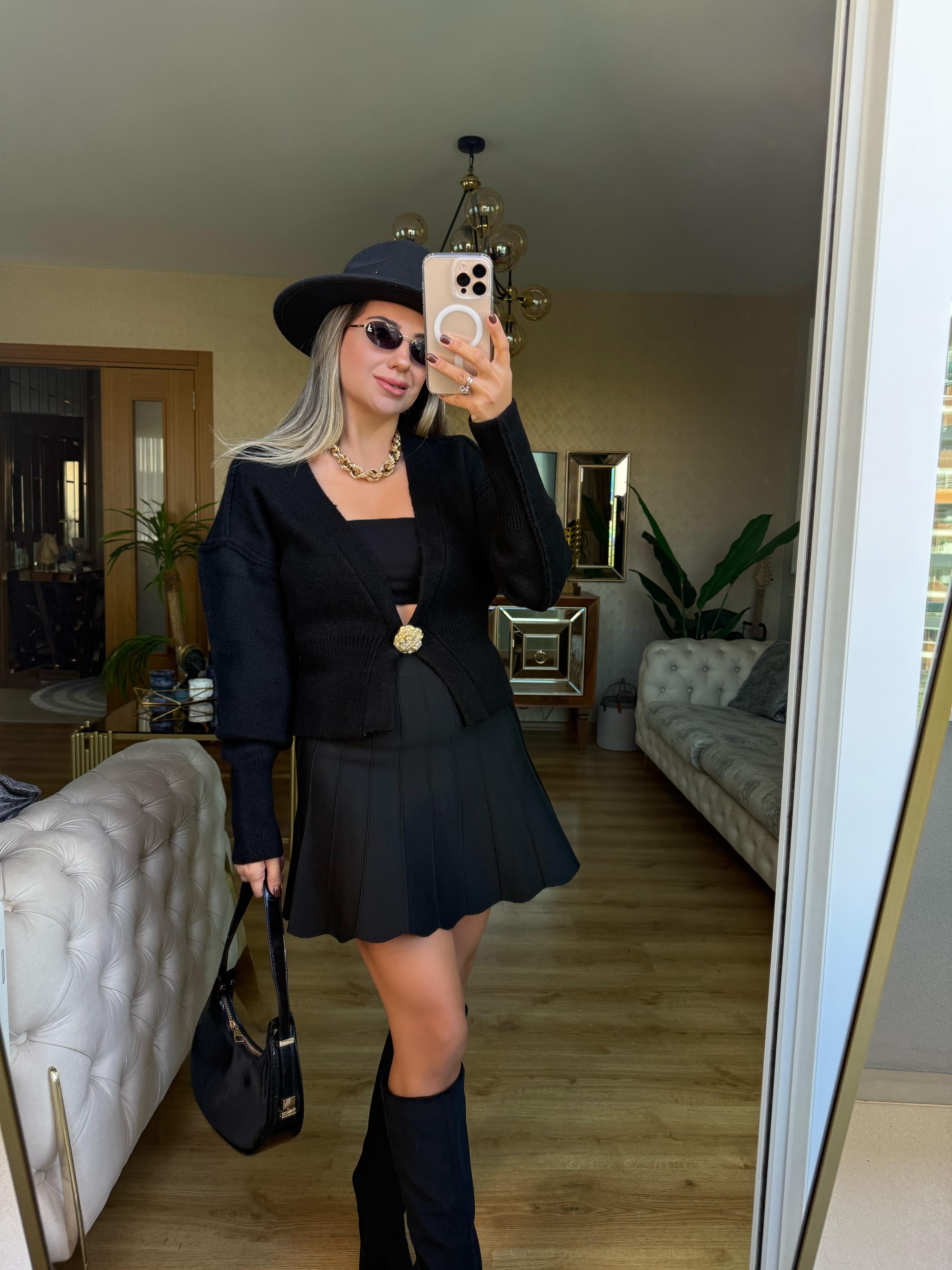 8938 Gold Tek Düğmeli Hırka