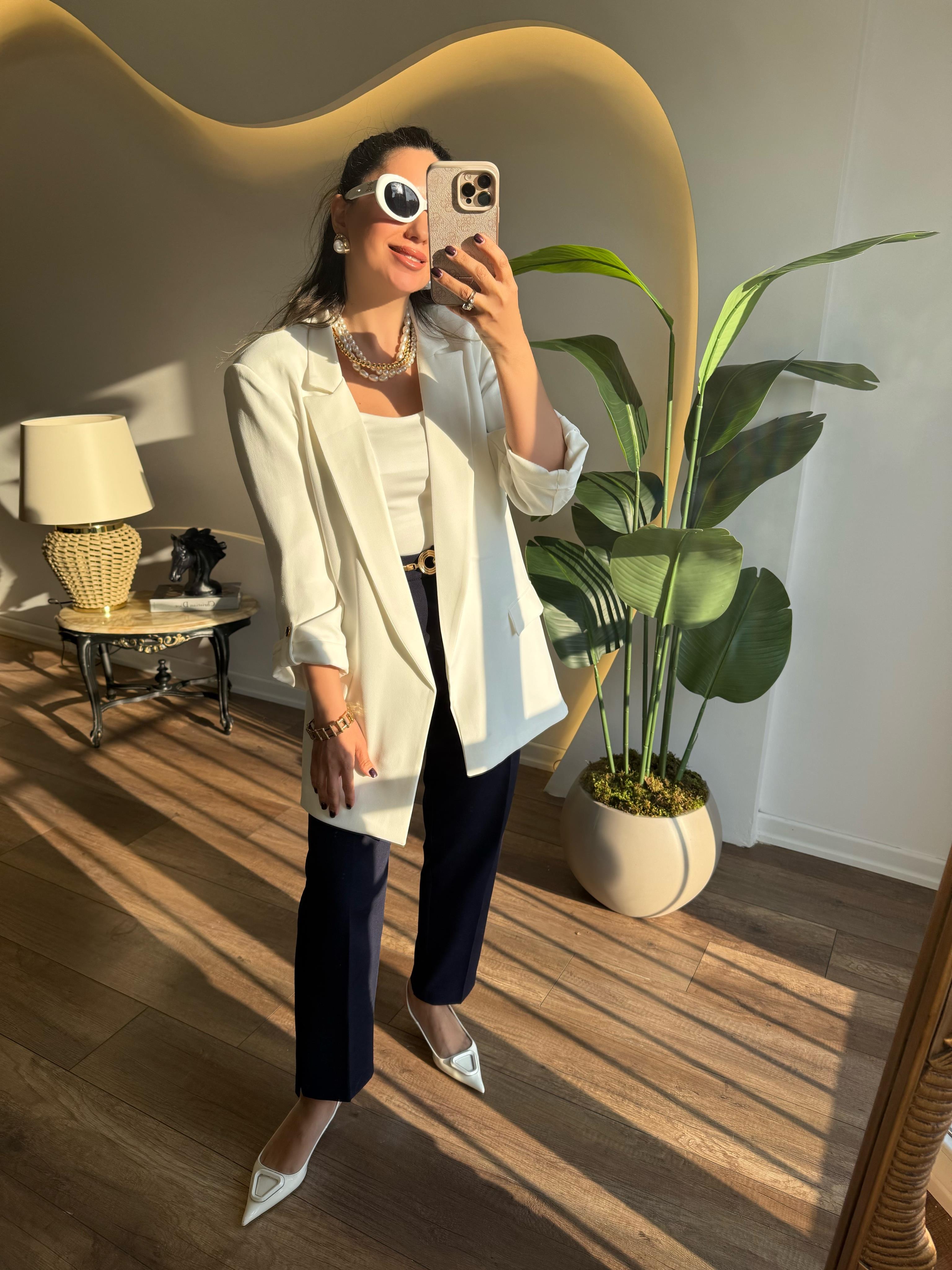 9339 Kolu Gold Düğme Detaylı Blazer Ceket