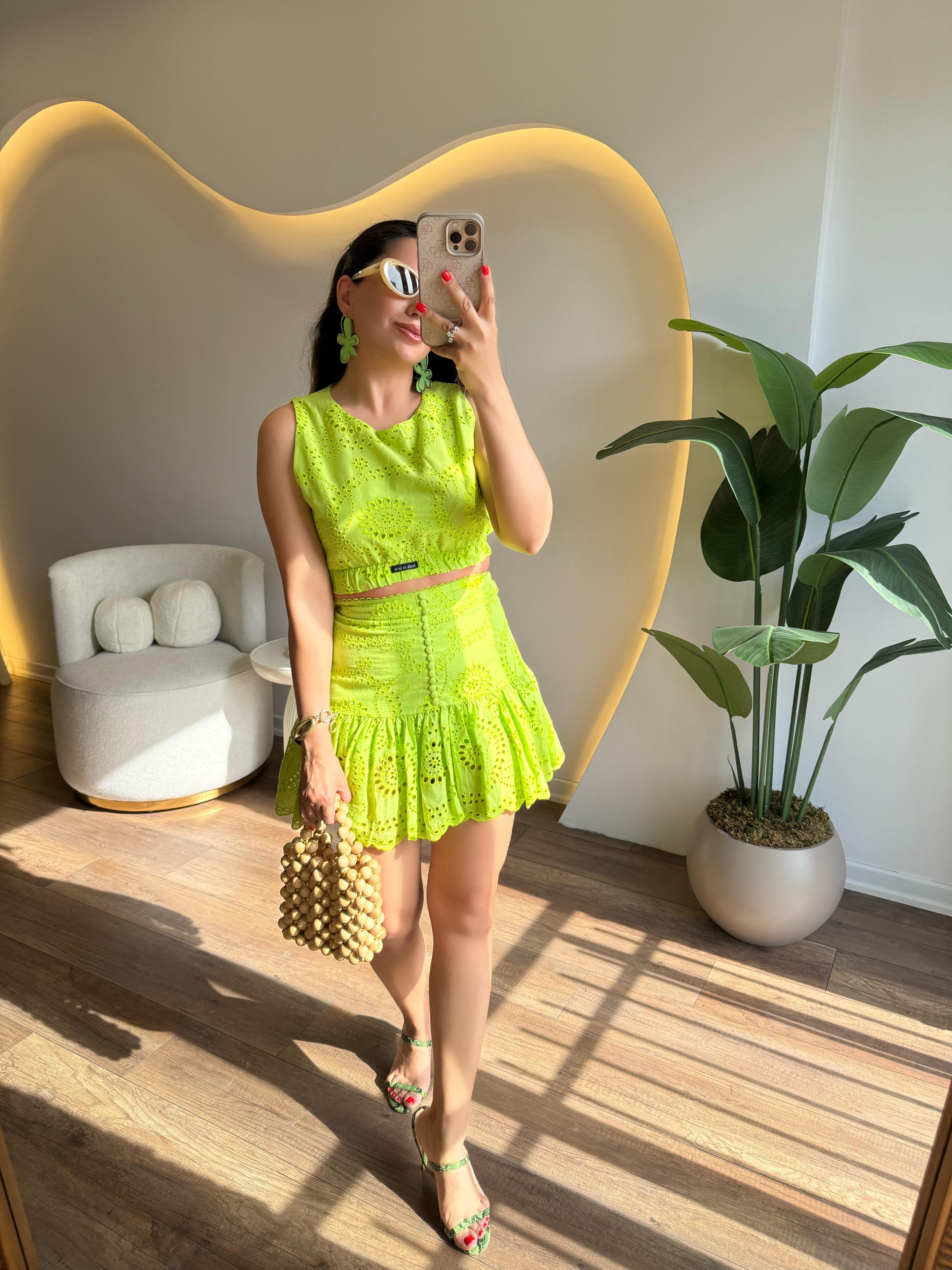 9797 Neon Yeşil Güpür Takım