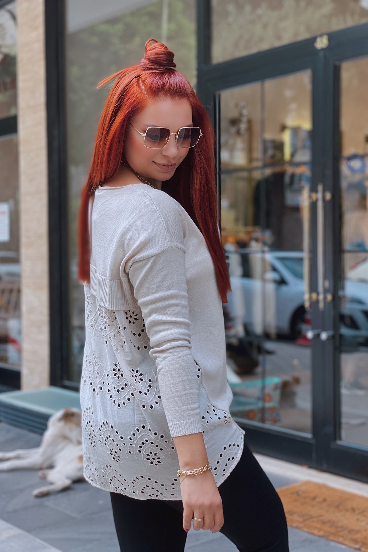 Bej Arkası Güpür Detay Triko Bluz