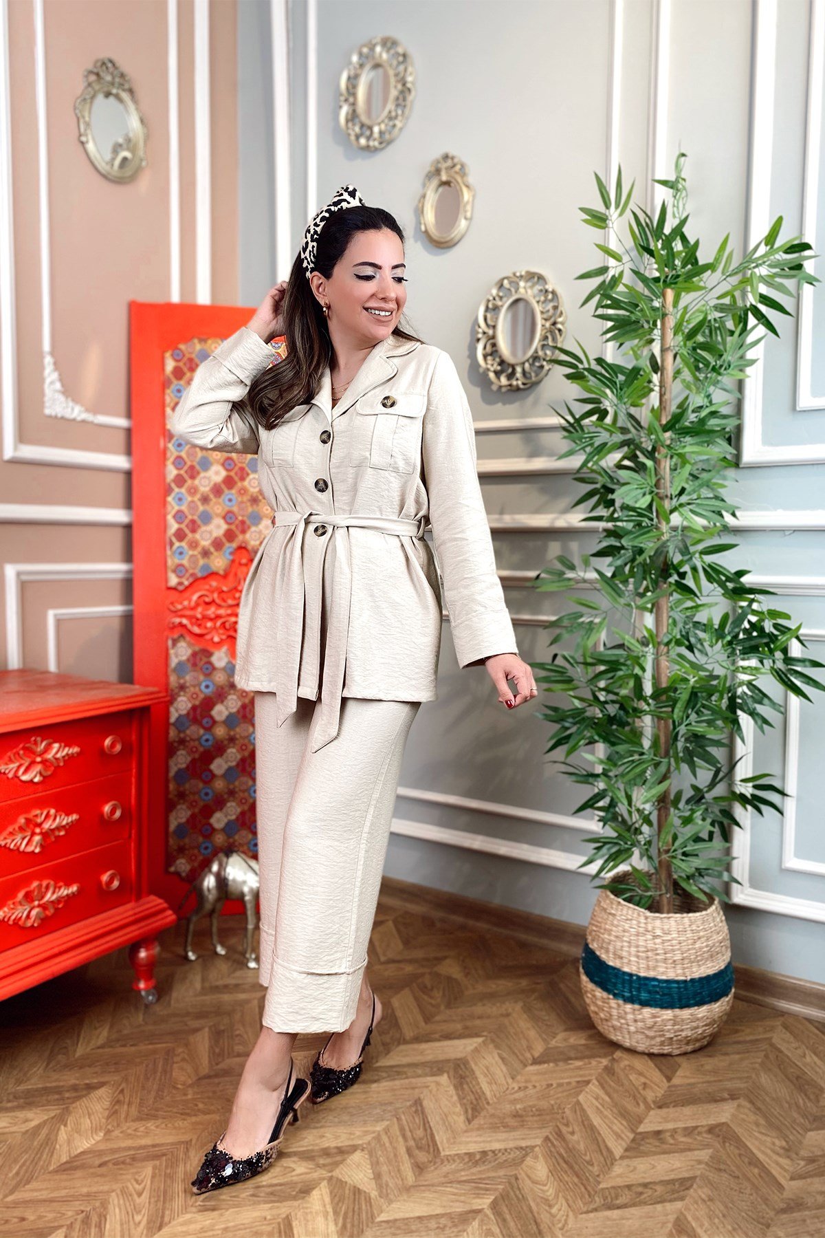 Bej Düğmeli Pantolon Takım 