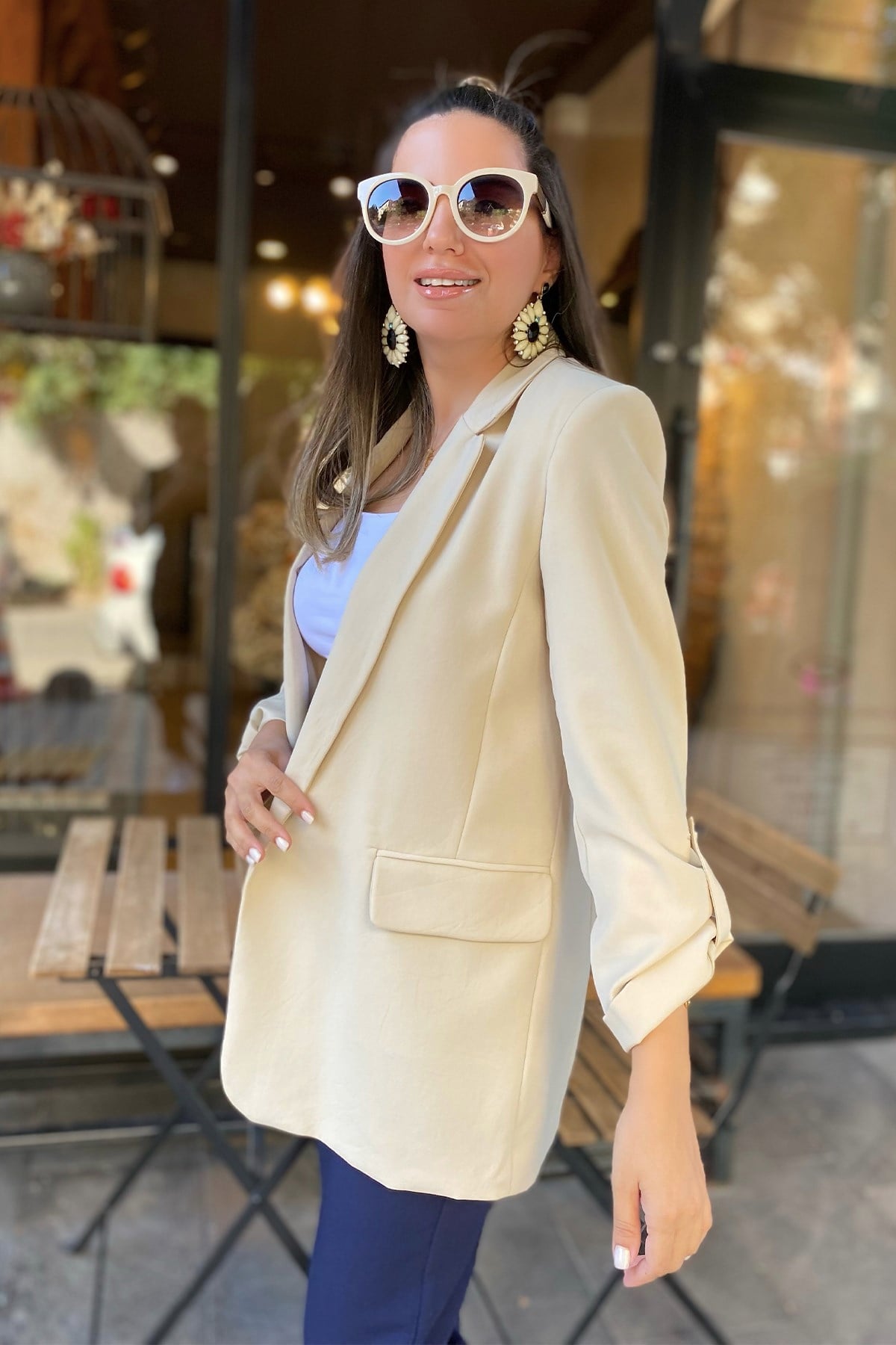 Bej Rengi Kolu Katmalı  Blazer Ceket