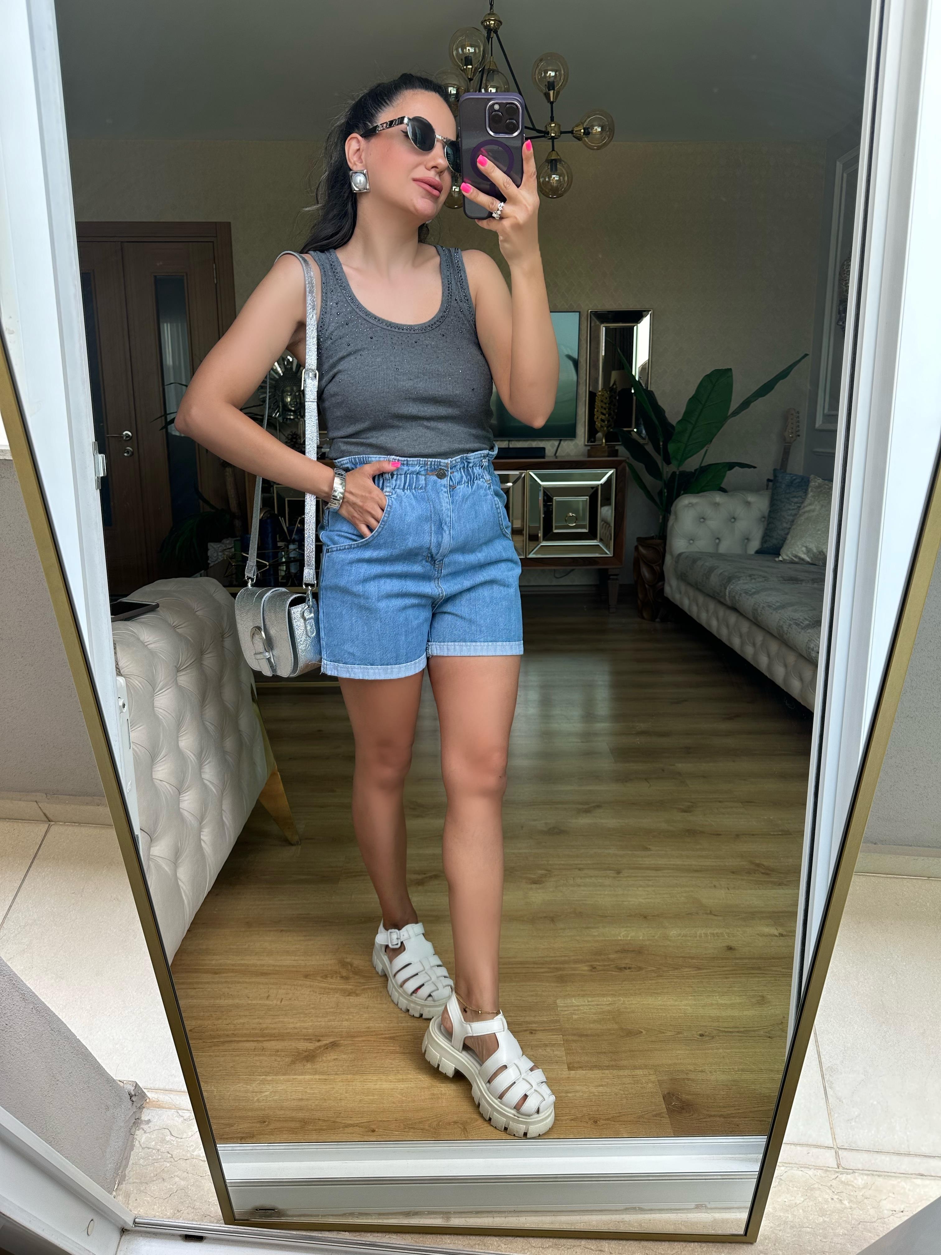 Beli Lastikli Jean Şort