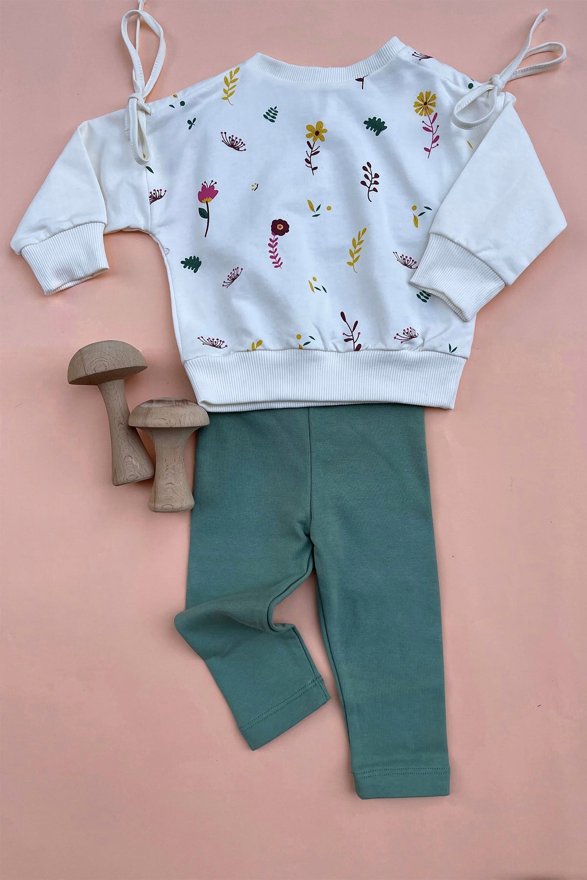Beyaz Desenli Sweatshirt