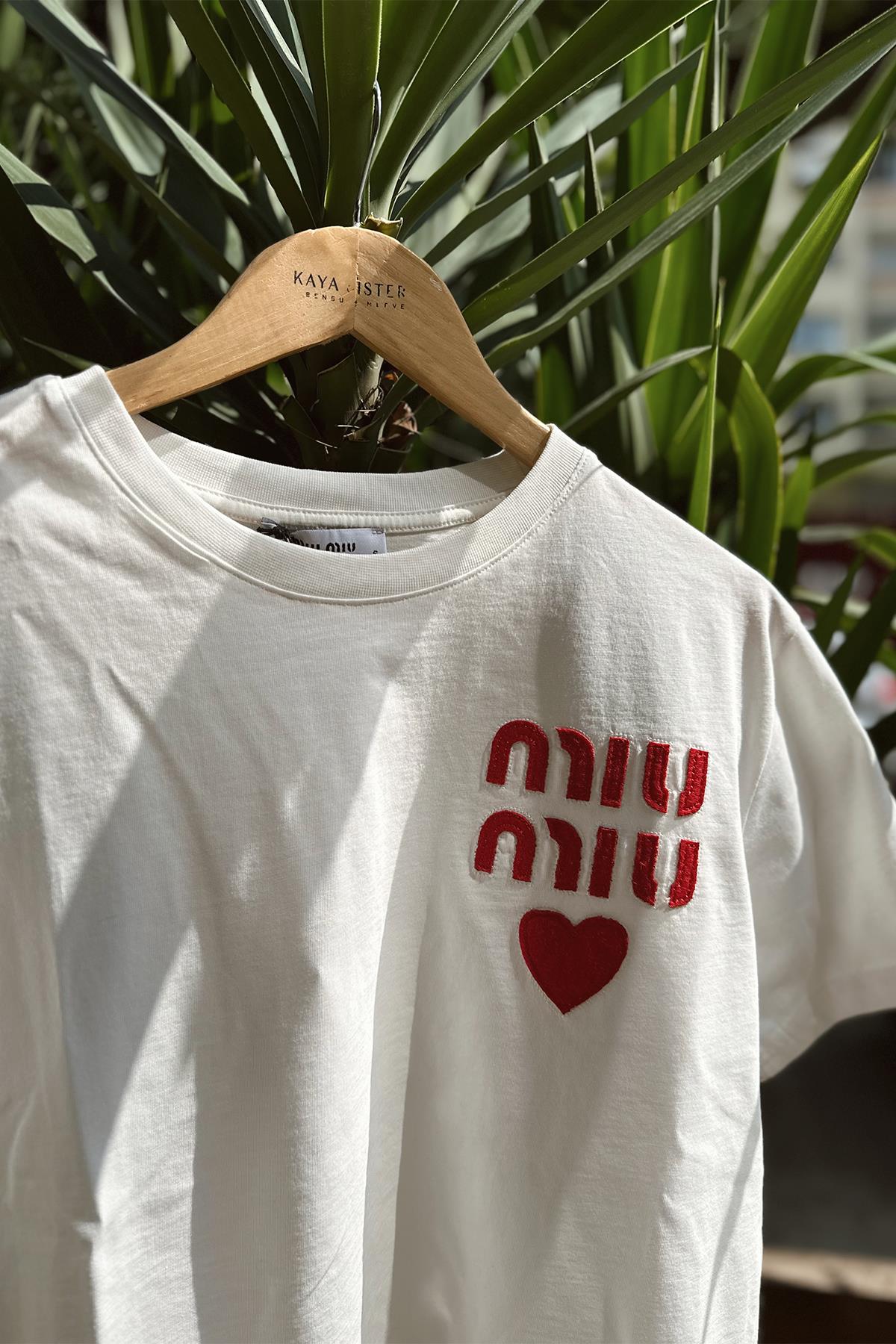 Beyaz Kırmızı Baskılı Orj Tshirt
