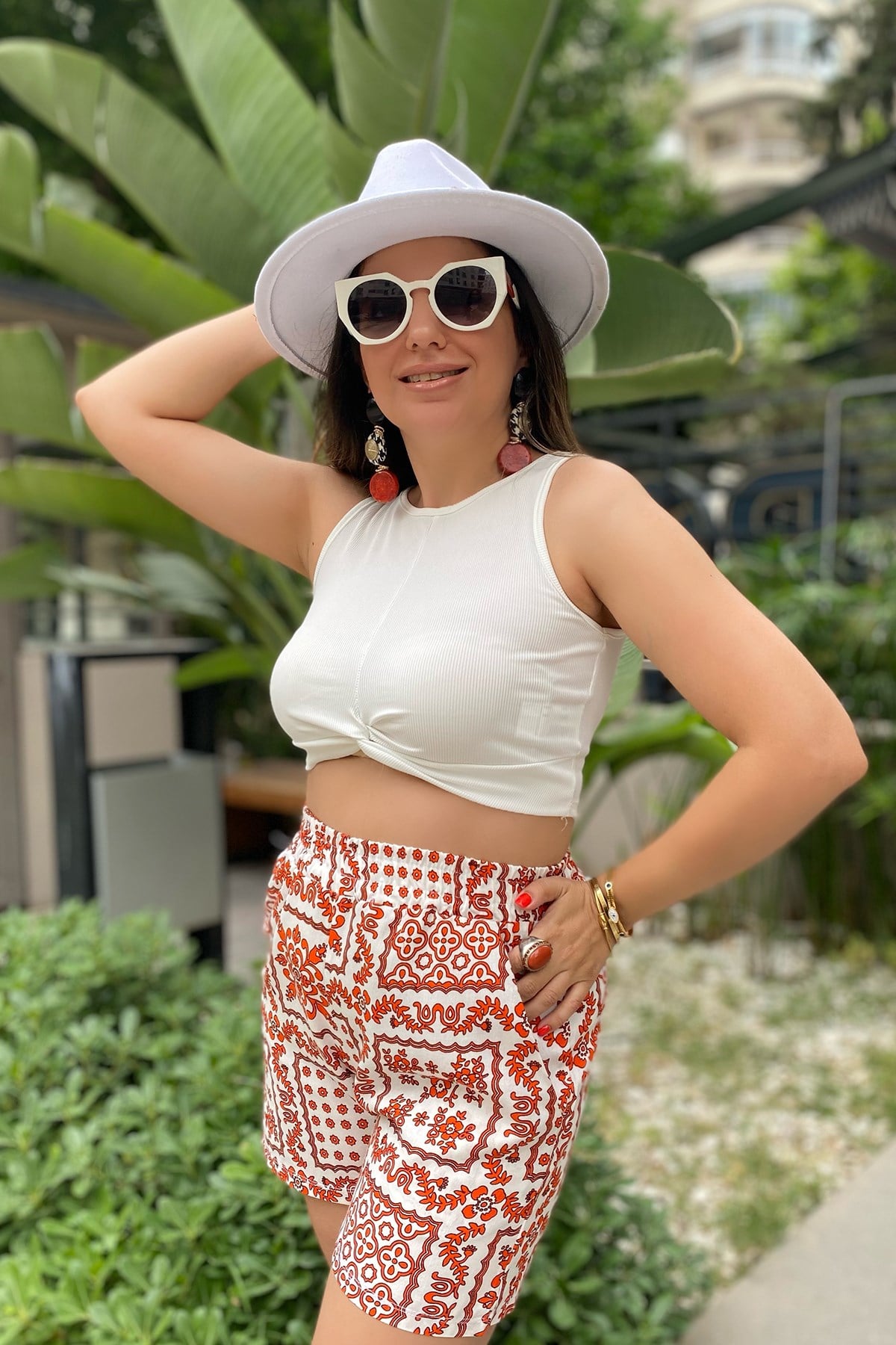 Beyaz Önü Büzgülü Crop Bluz 
