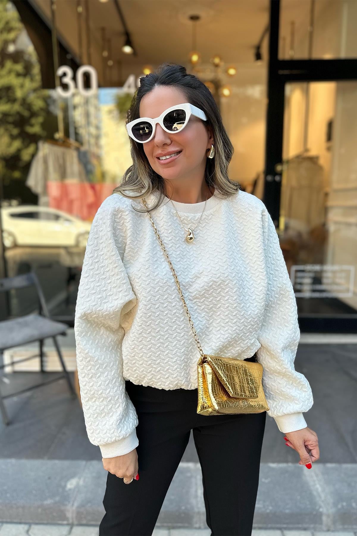Beyaz Sweatshirt