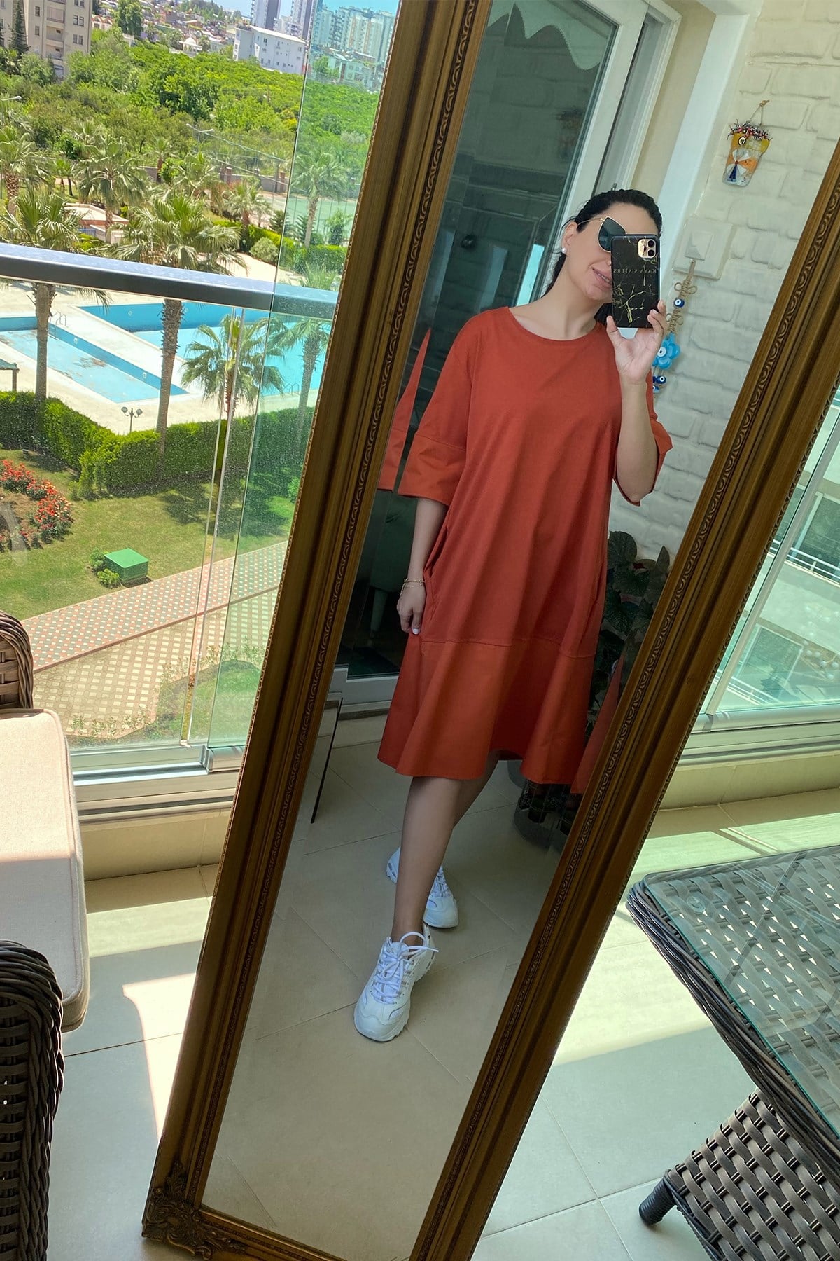 Cepli Geniş Kesim Elbise