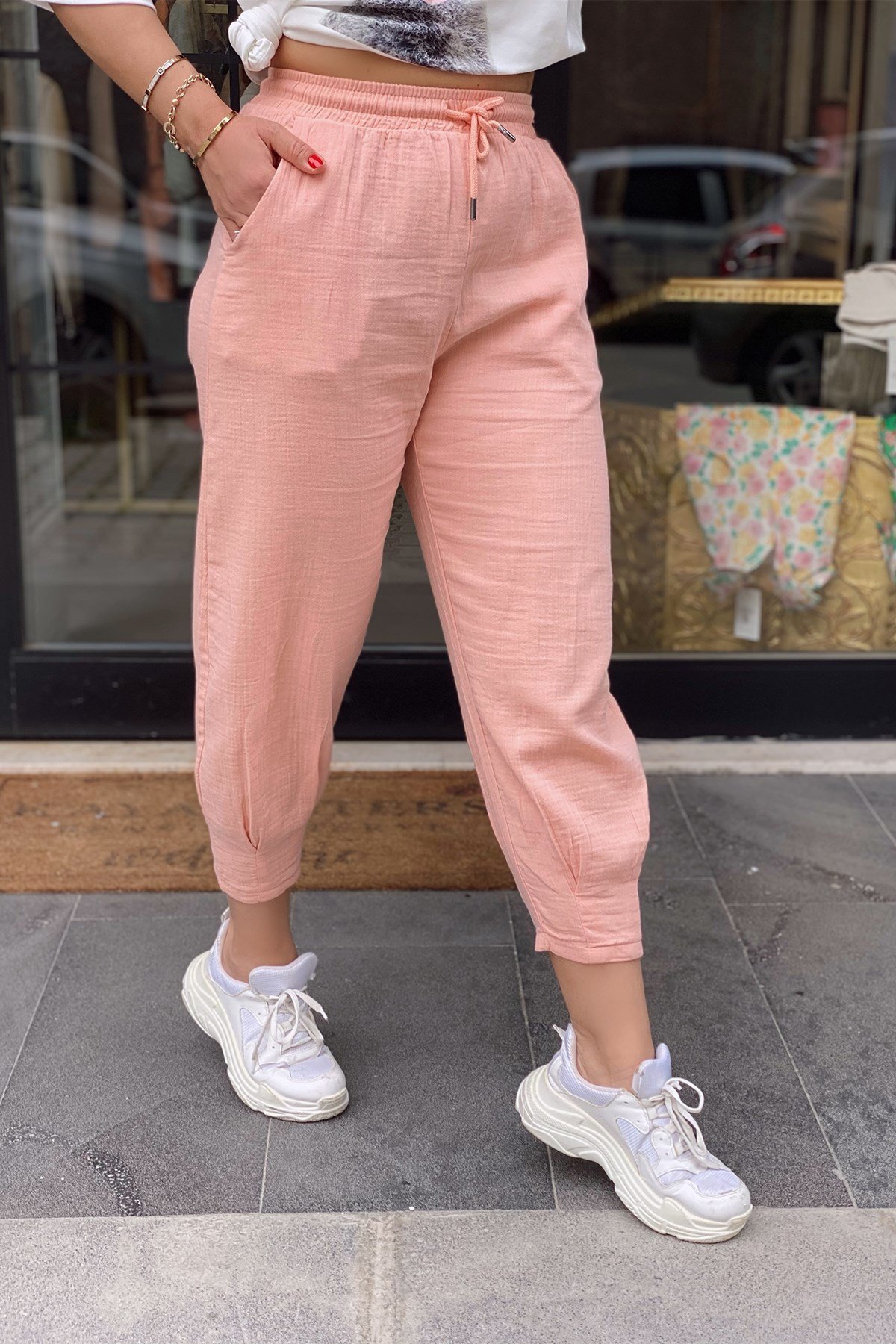 Çiçek Desenli Astarlı Elbise