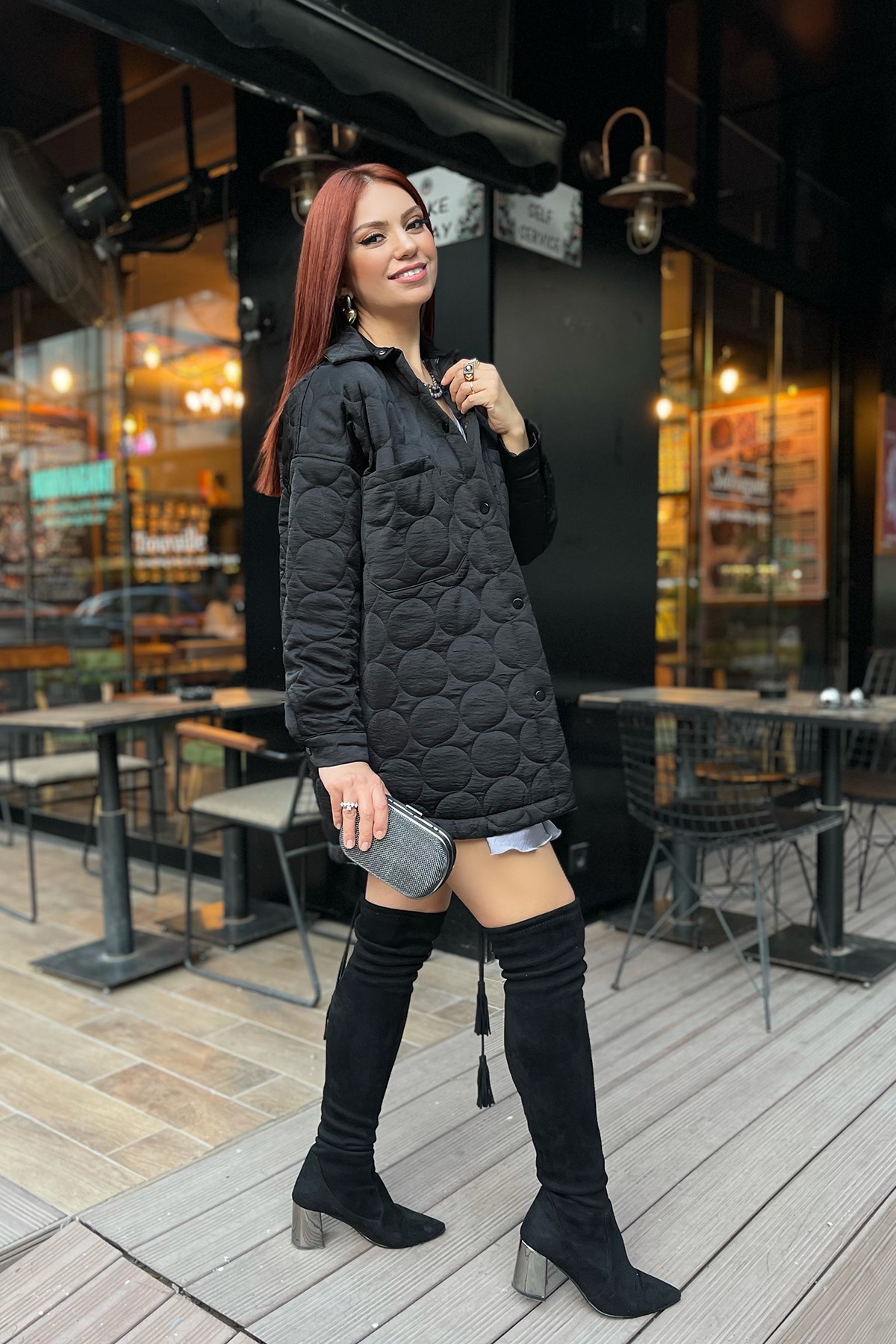 Çıtçıtlı Kapitone Siyah Ceket