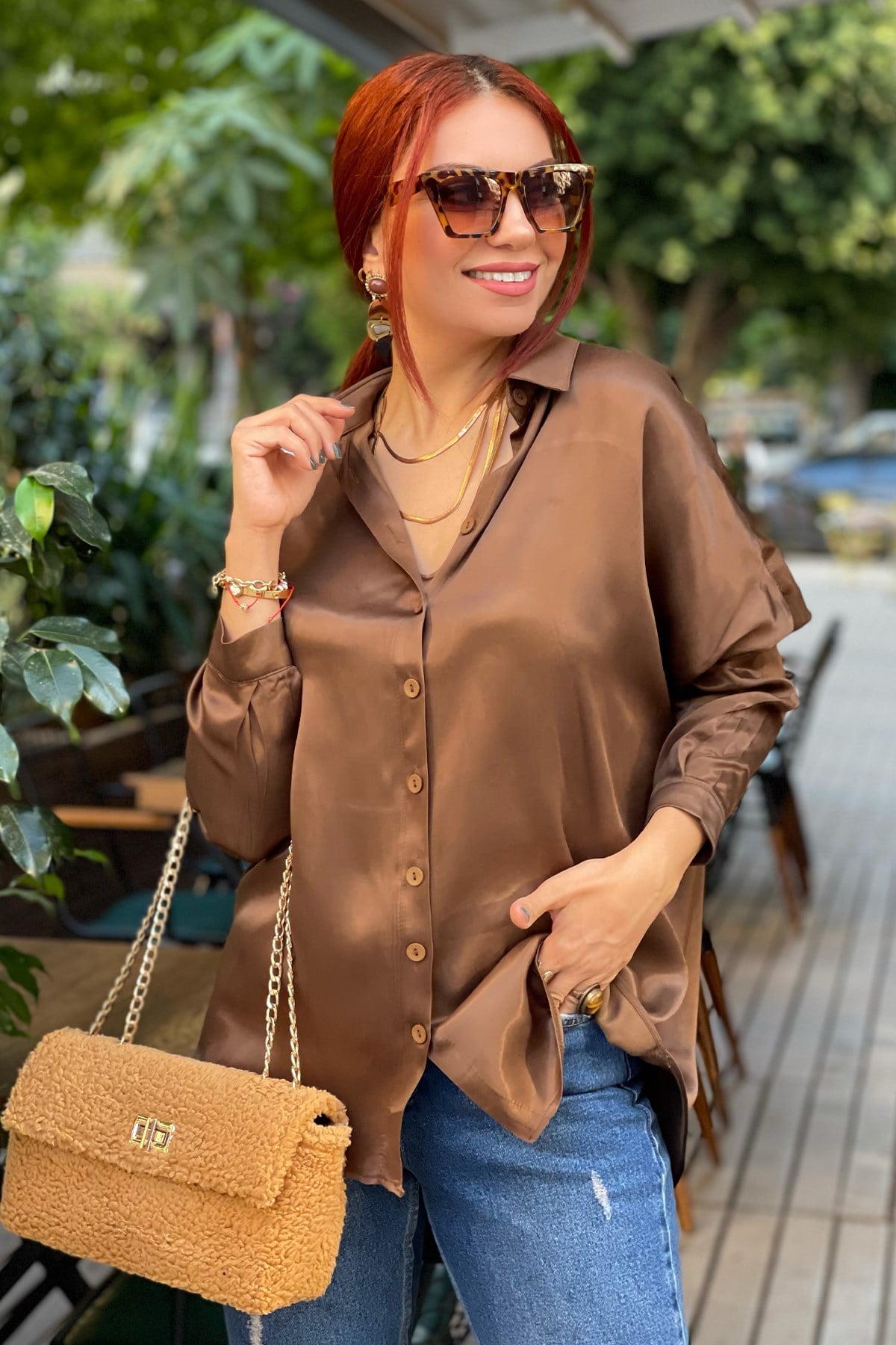 Düşük Omuz Saten Kahve Oversize Gömlek