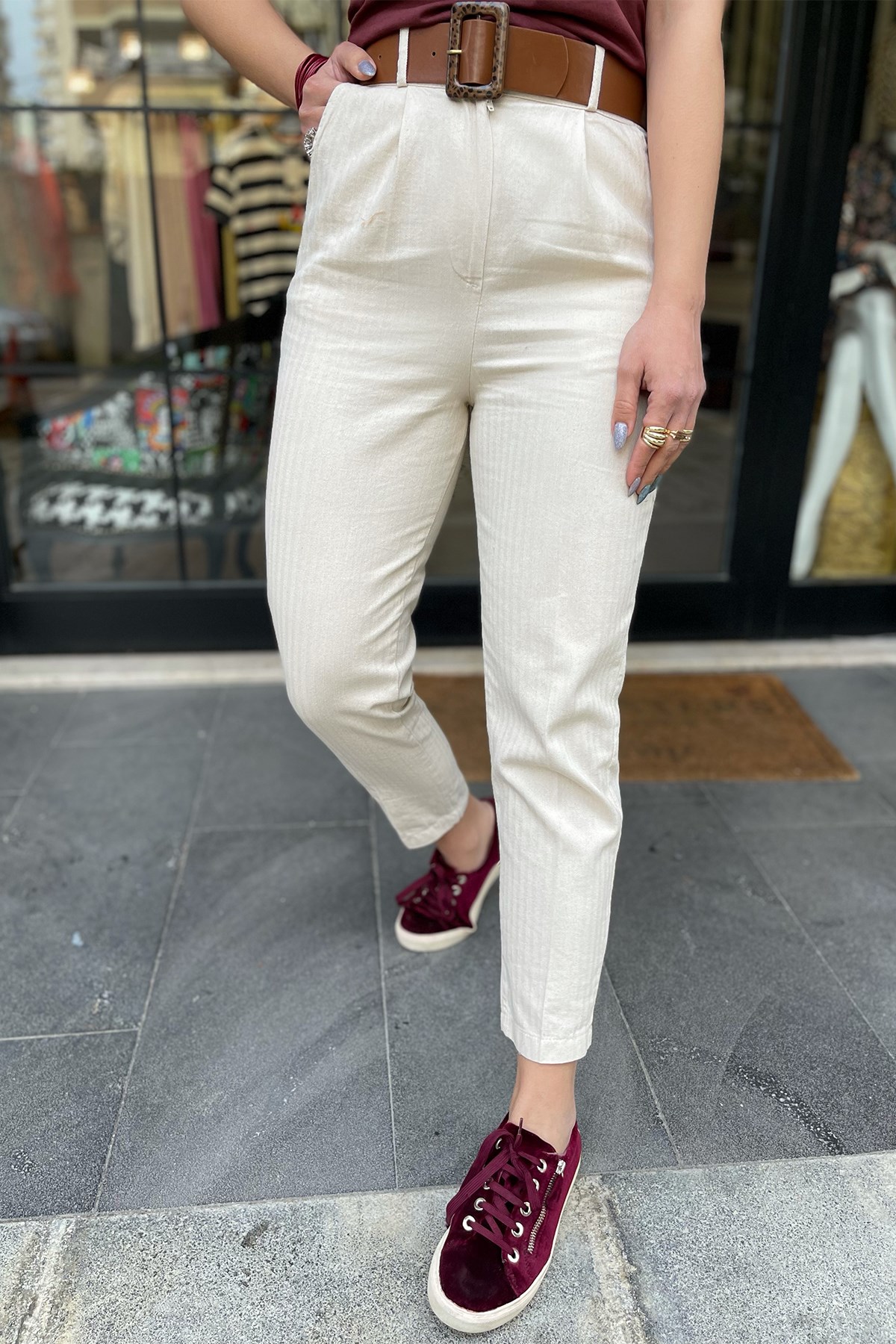 Ekru Kendinden Kemerli Gabardin Pantolon