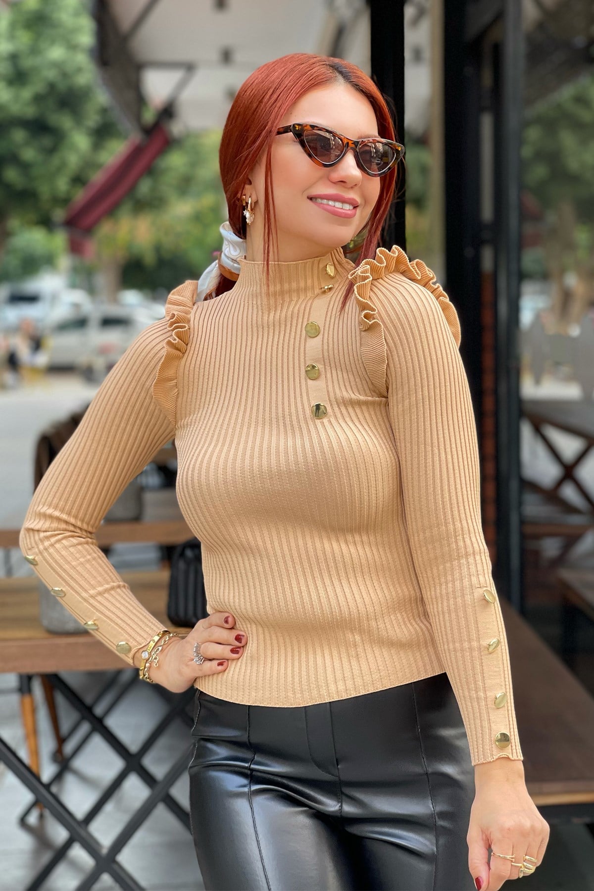 Gold Düğme Detaylı Triko   