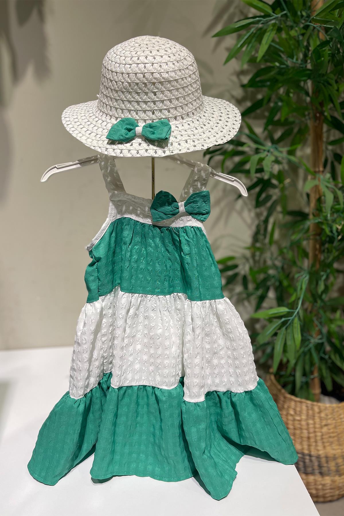 Kids Yeşil Gofre Kumaş Şapkalı Elbise