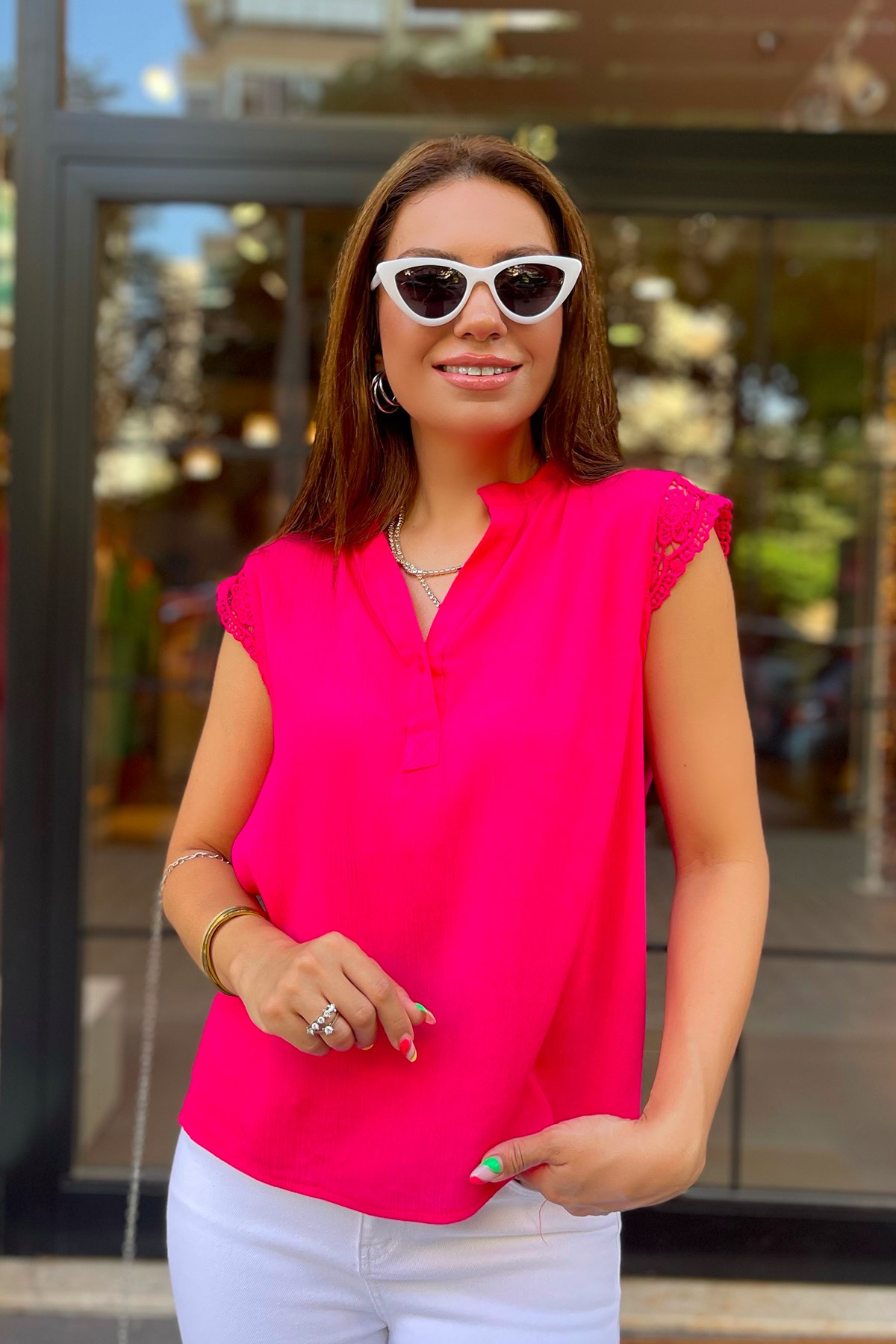Kolları Güpür Detaylı Pembe  Bluz 