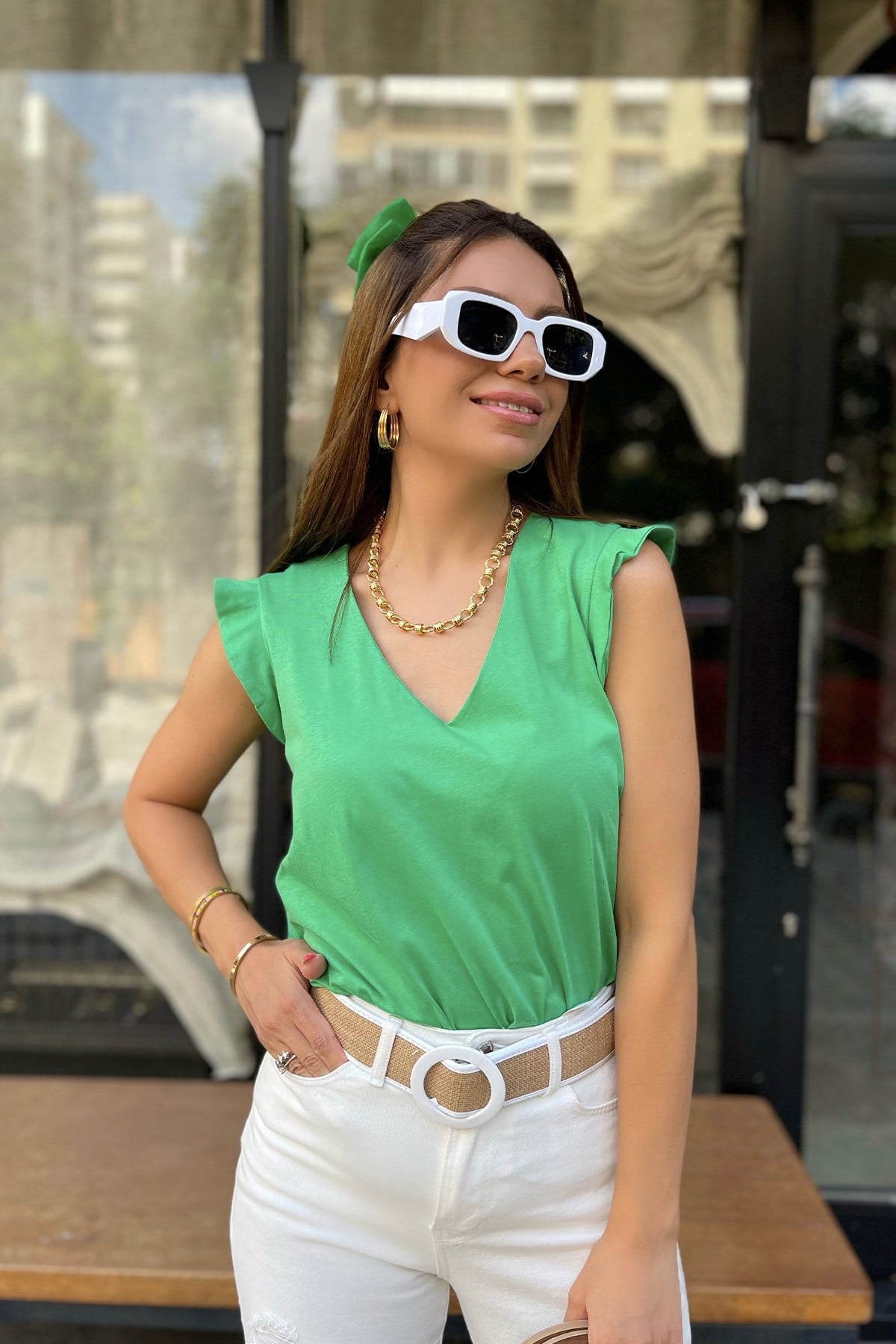 Kolları Volanlı V Yaka Yeşil Bluz 