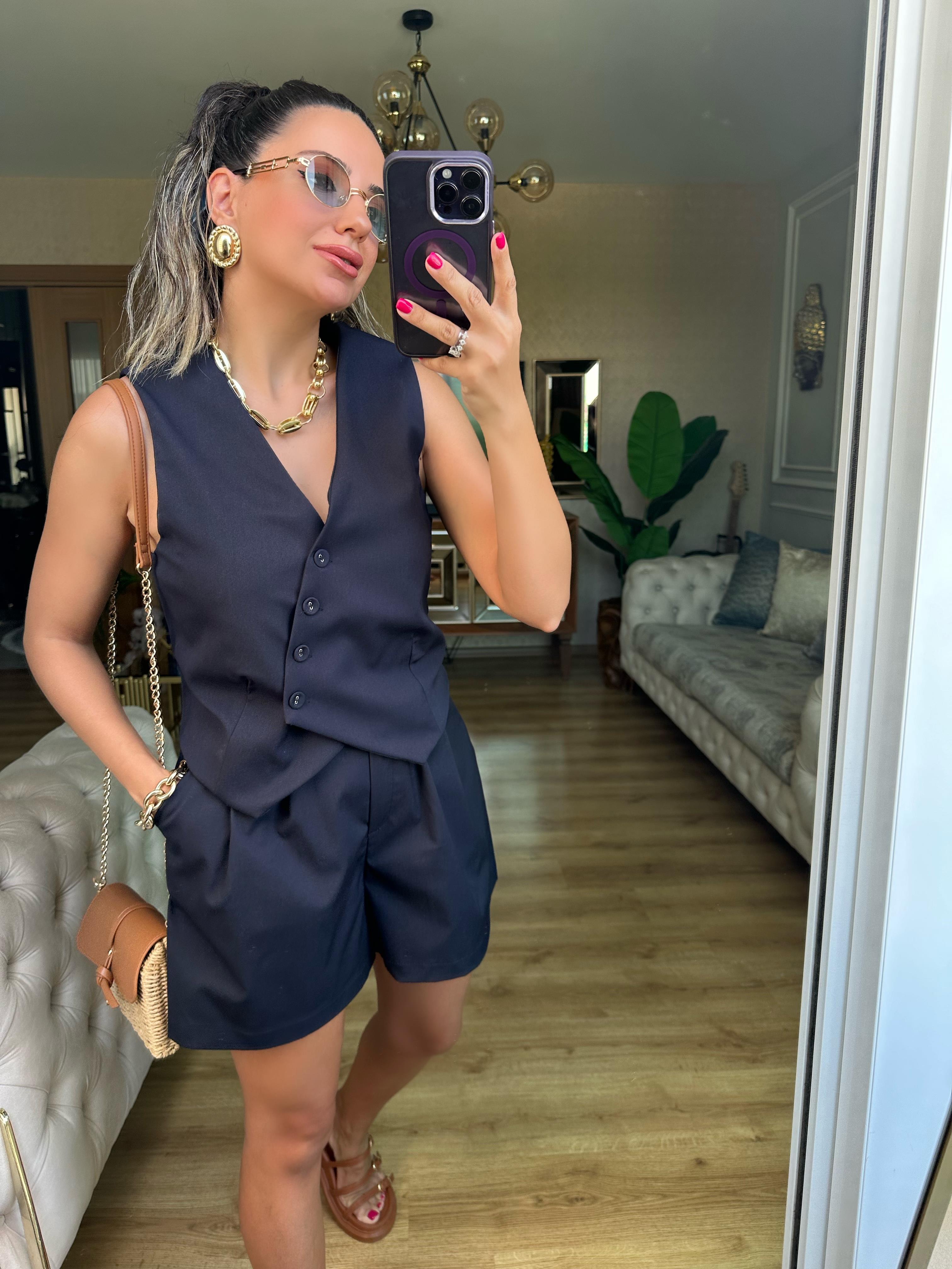 Lacivert Çapraz Düğme Detaylı Yelek Şort Takım