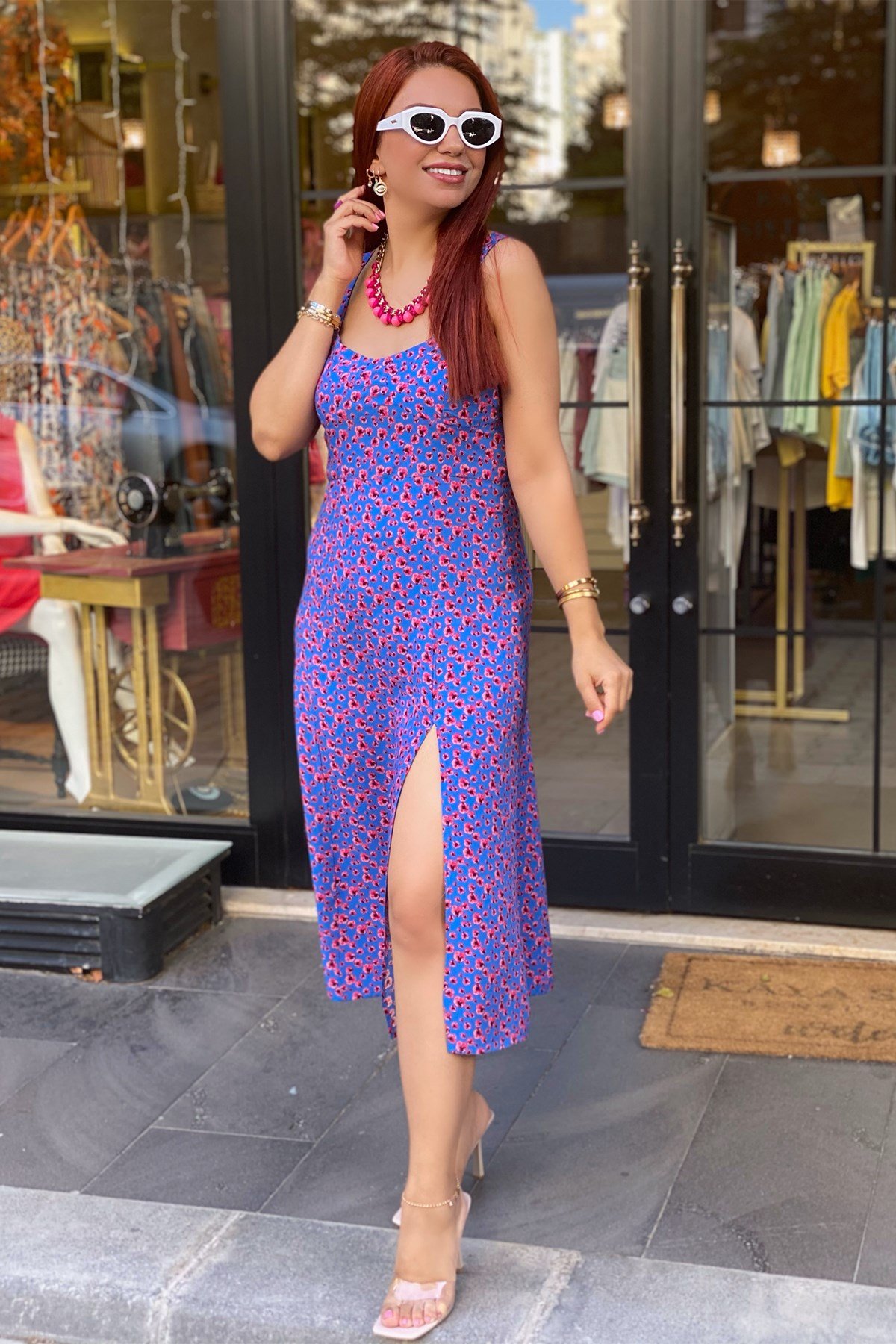 Mor Mavi Desenli Yırtmaçlı Elbise