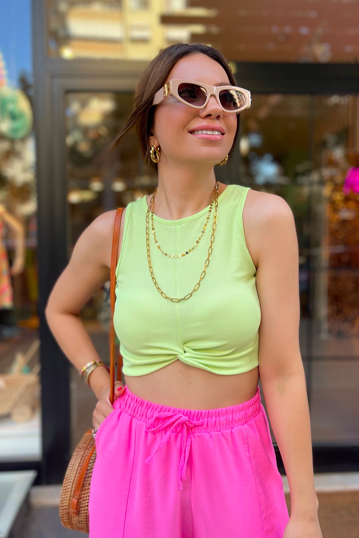 Ön Büzgülü Açık Yeşil Crop