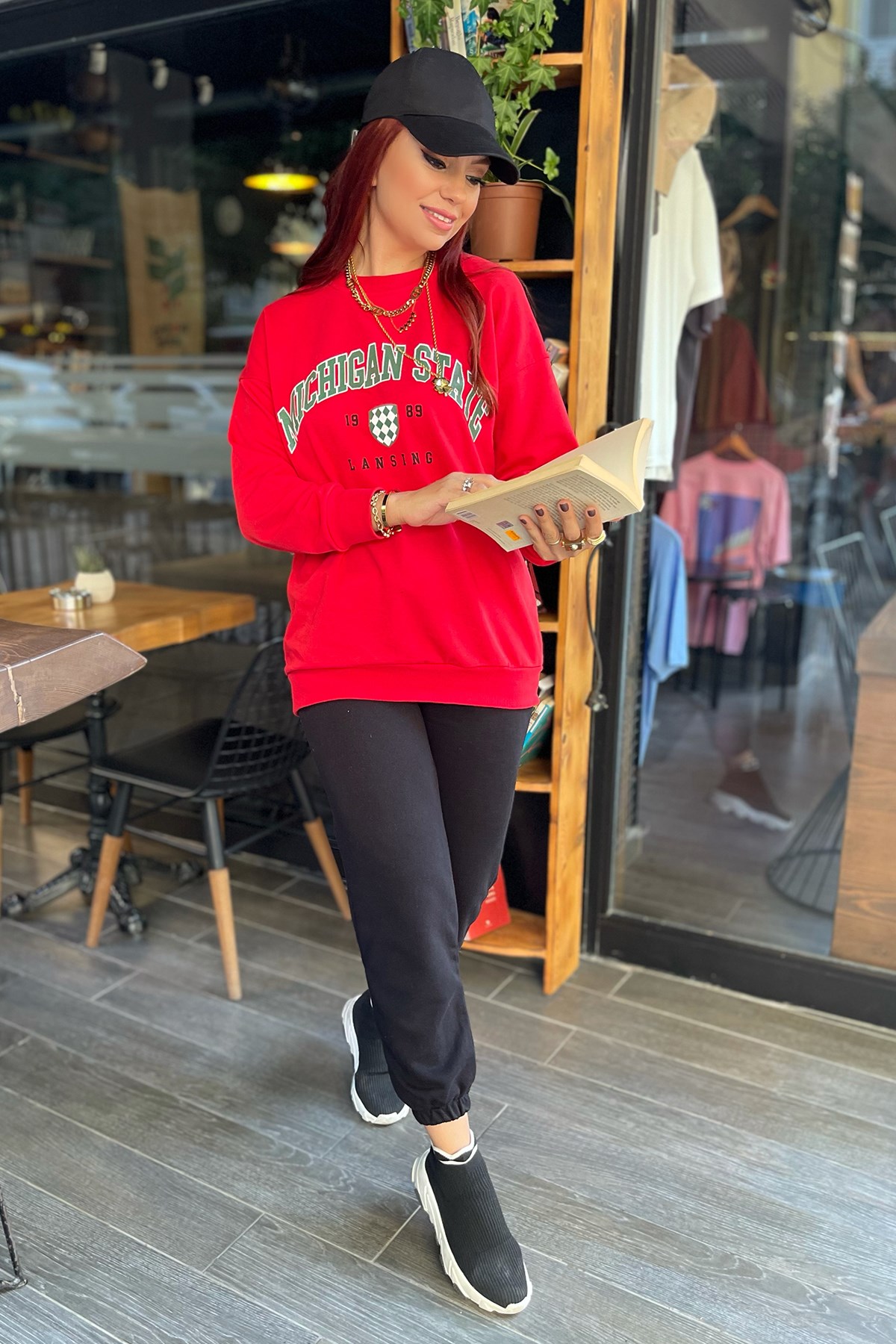 Önü Baskılı Detaylı Kırmızı Sweatshirt