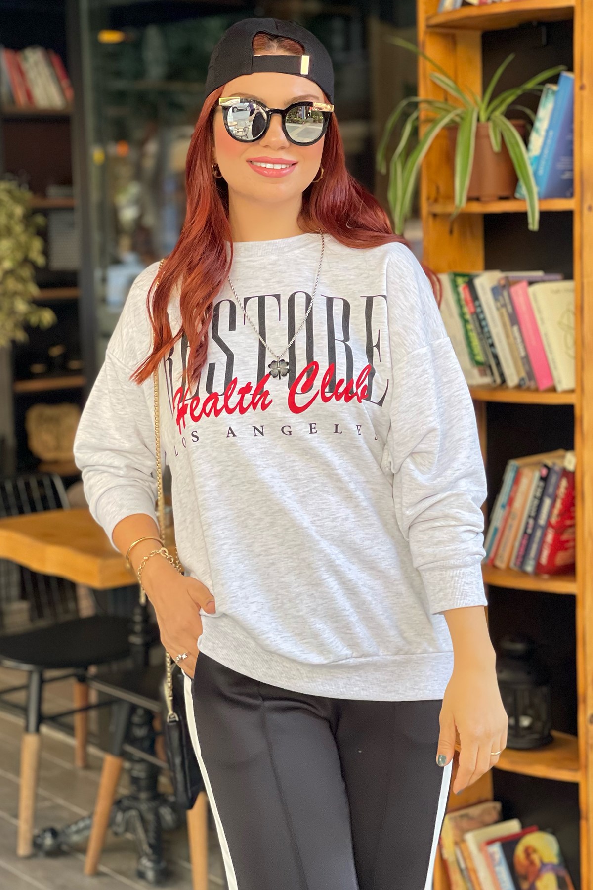Önü Baskılı Gri Yeşil Sweatshirt