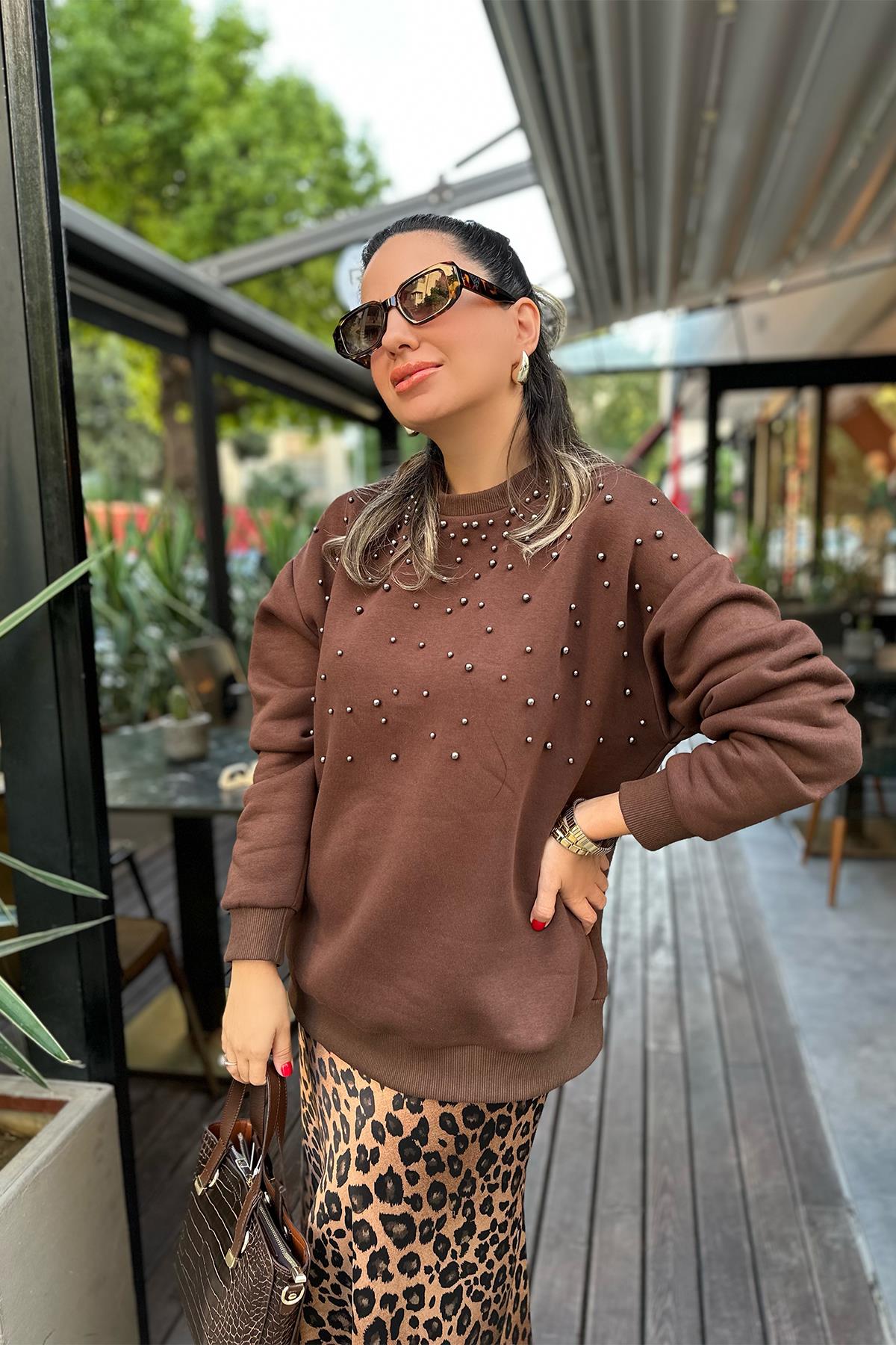 Önü İncili Kahve Sweatshirt