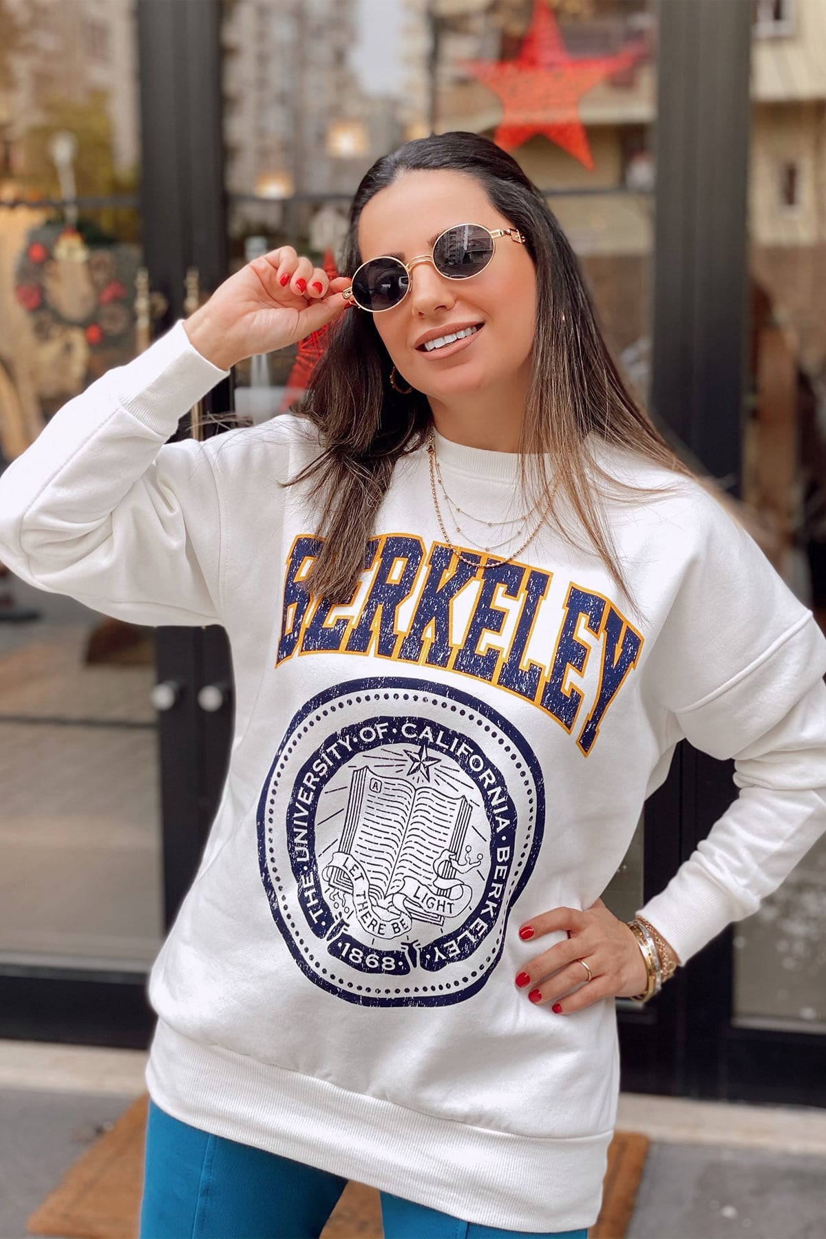 Önü Mavi Sarı Baskılı Sweatshirt