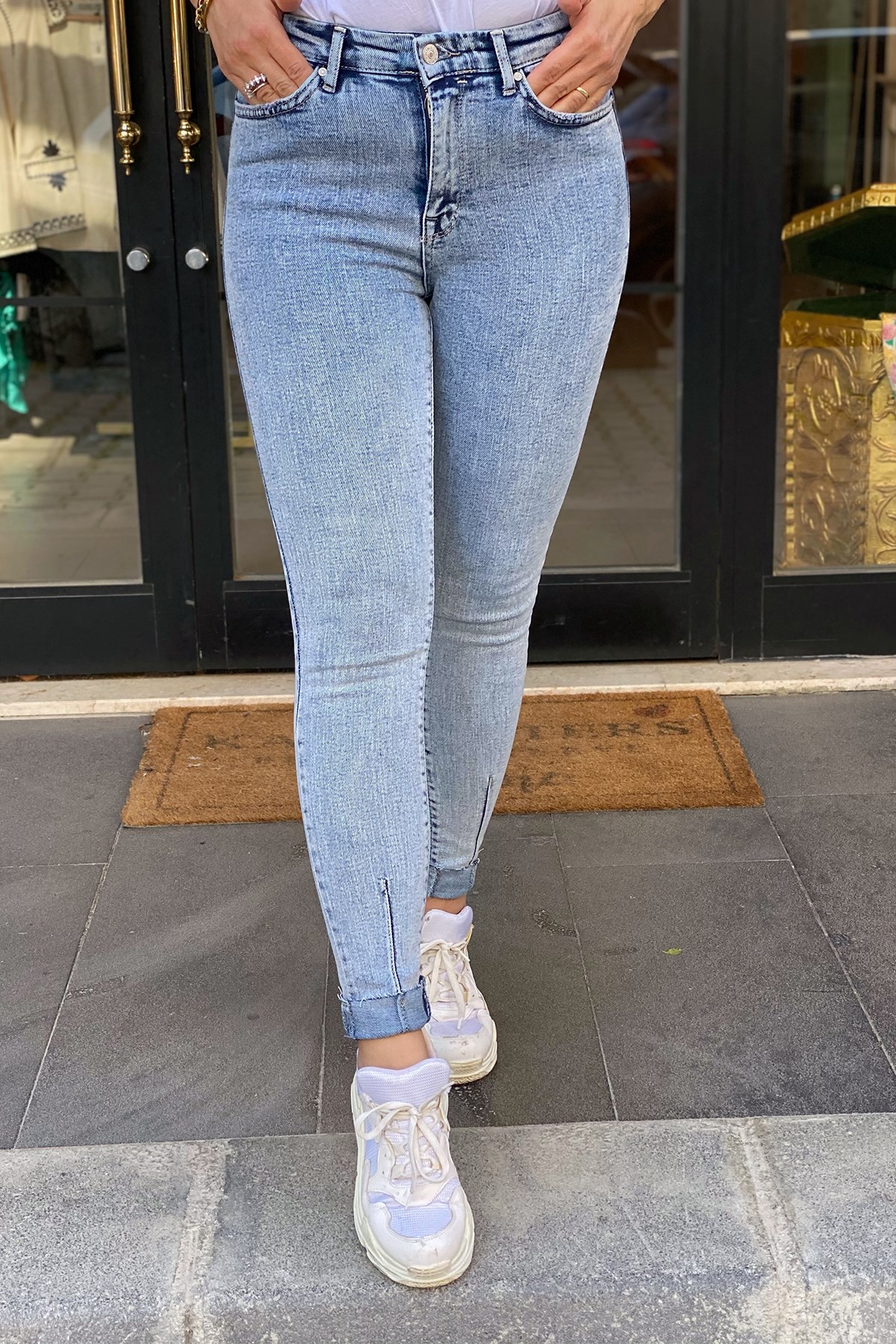 Paça Detaylı Skinny Pantolon