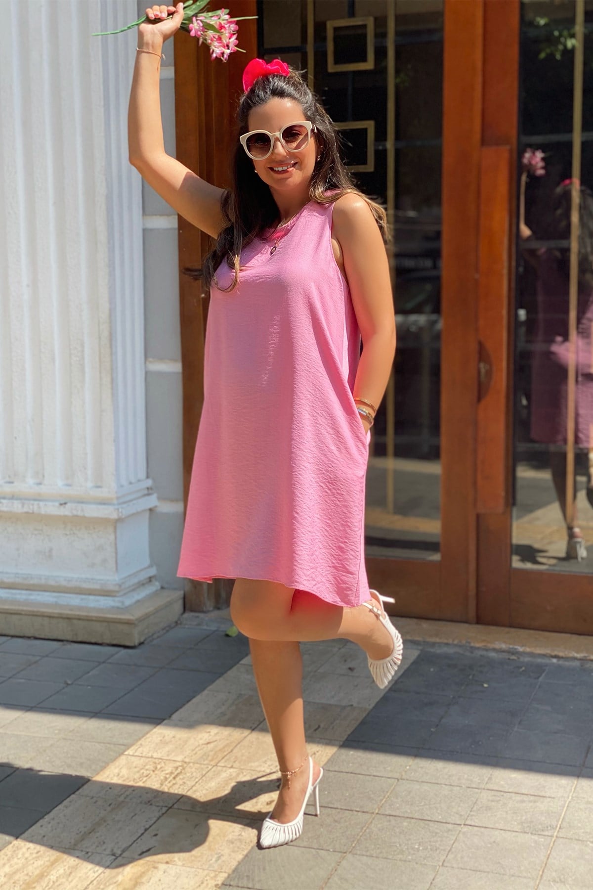 Pembe Cepli Sıfır Kol Keten Elbise