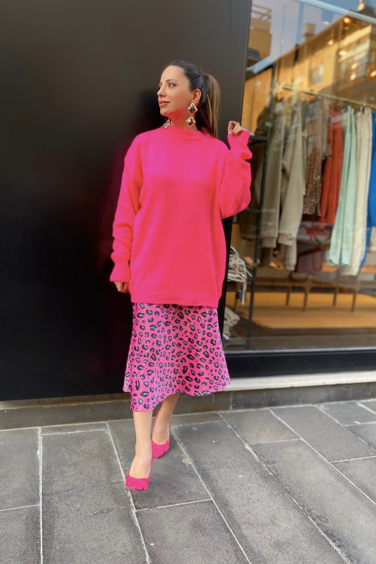 Pembe Leopar Desen Saten Etek