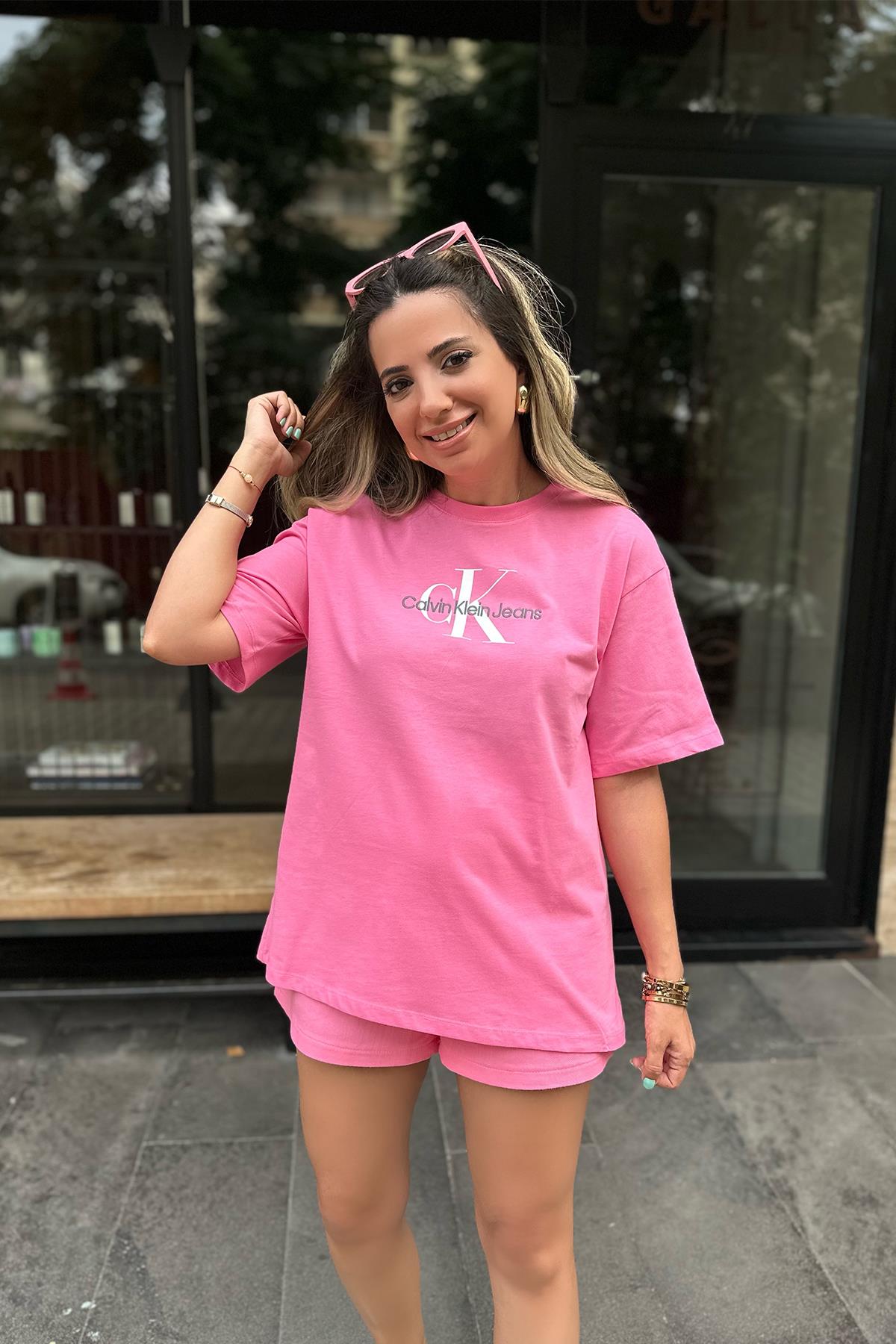 Pembe Orjinal Baskılı Tshirt