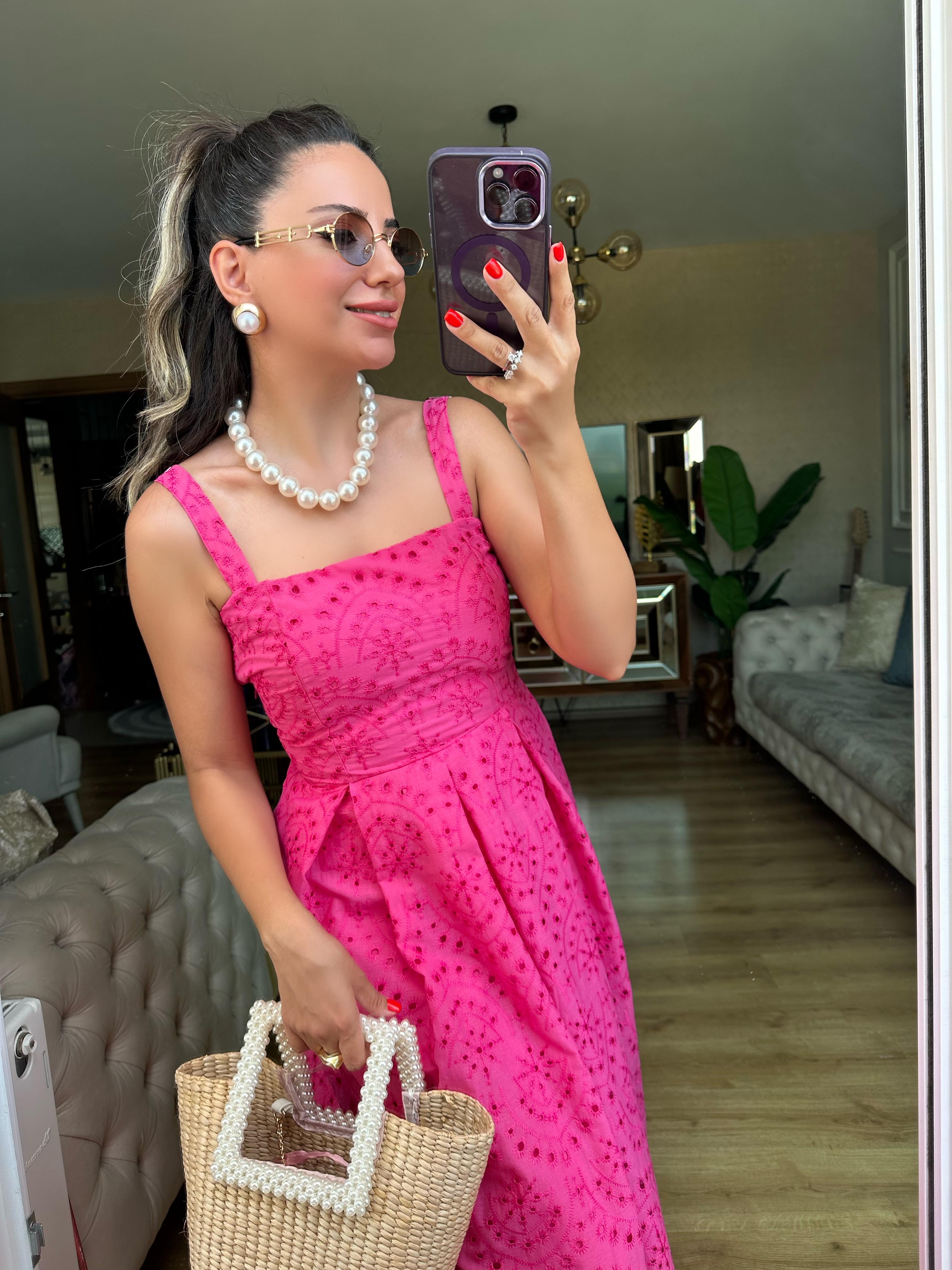 Pembe Uzun Fisto Elbise