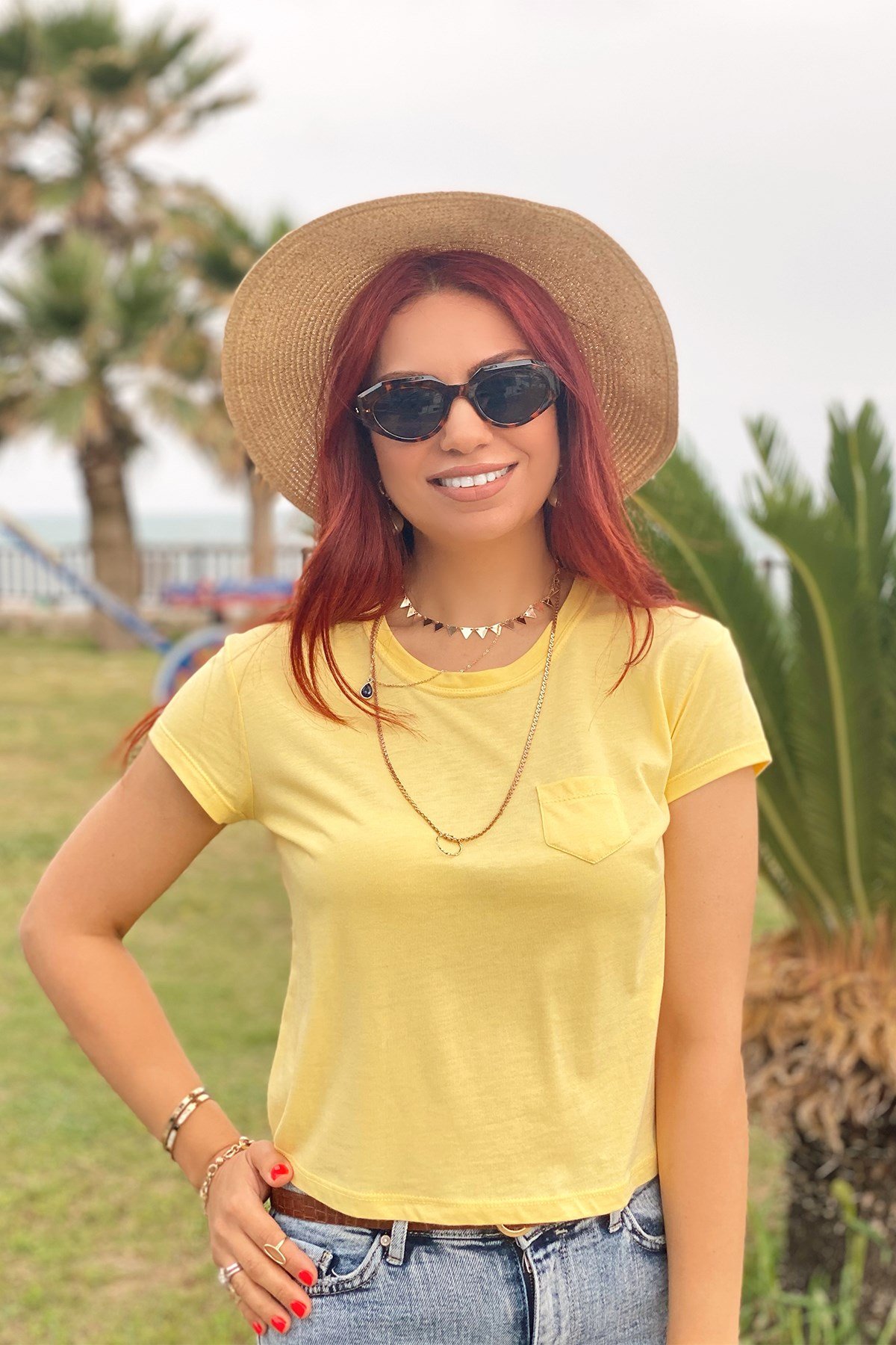 Sarı Cep Detaylı Basic Tshirt