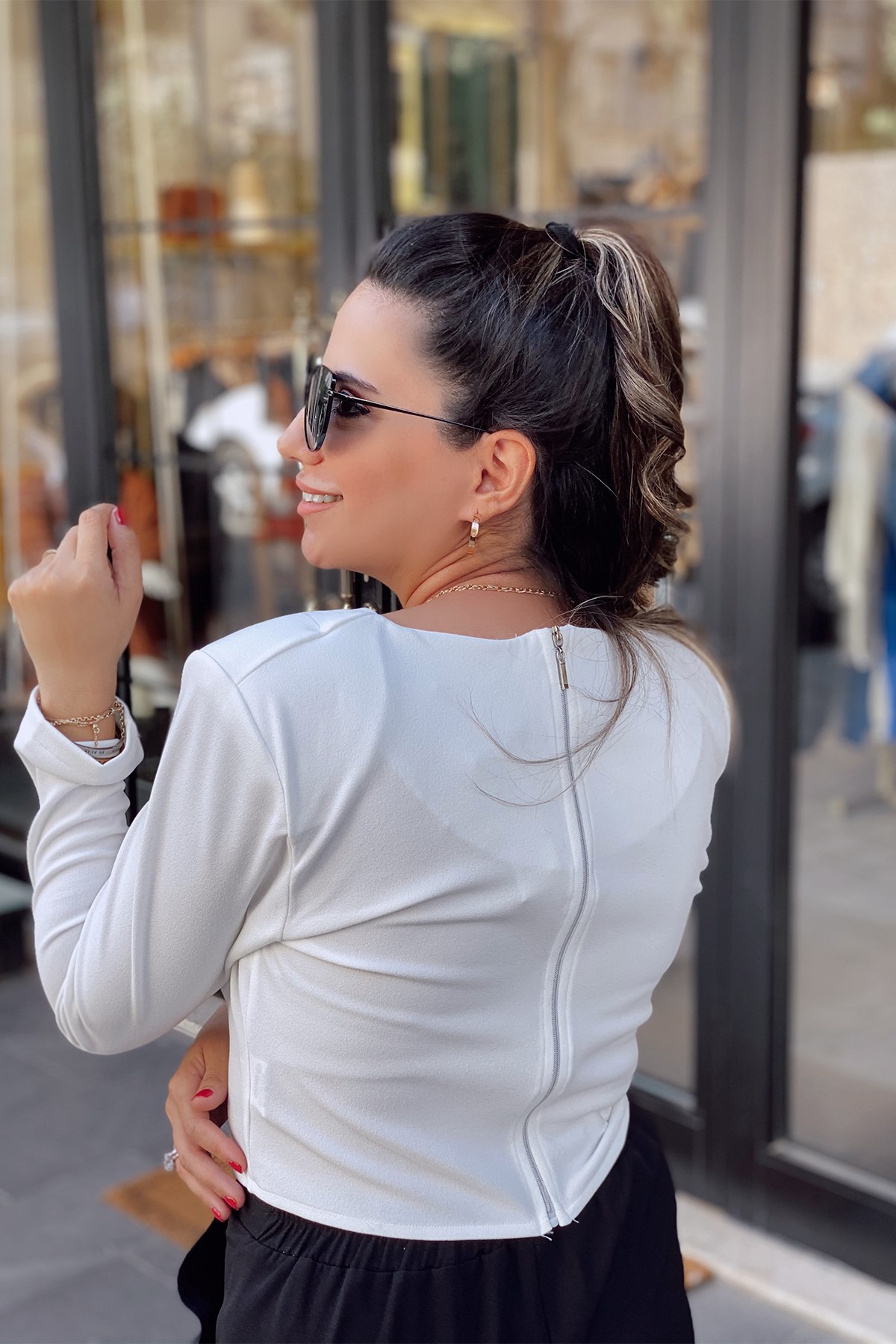 Sırt Fermuarlı Beyaz Crop Top