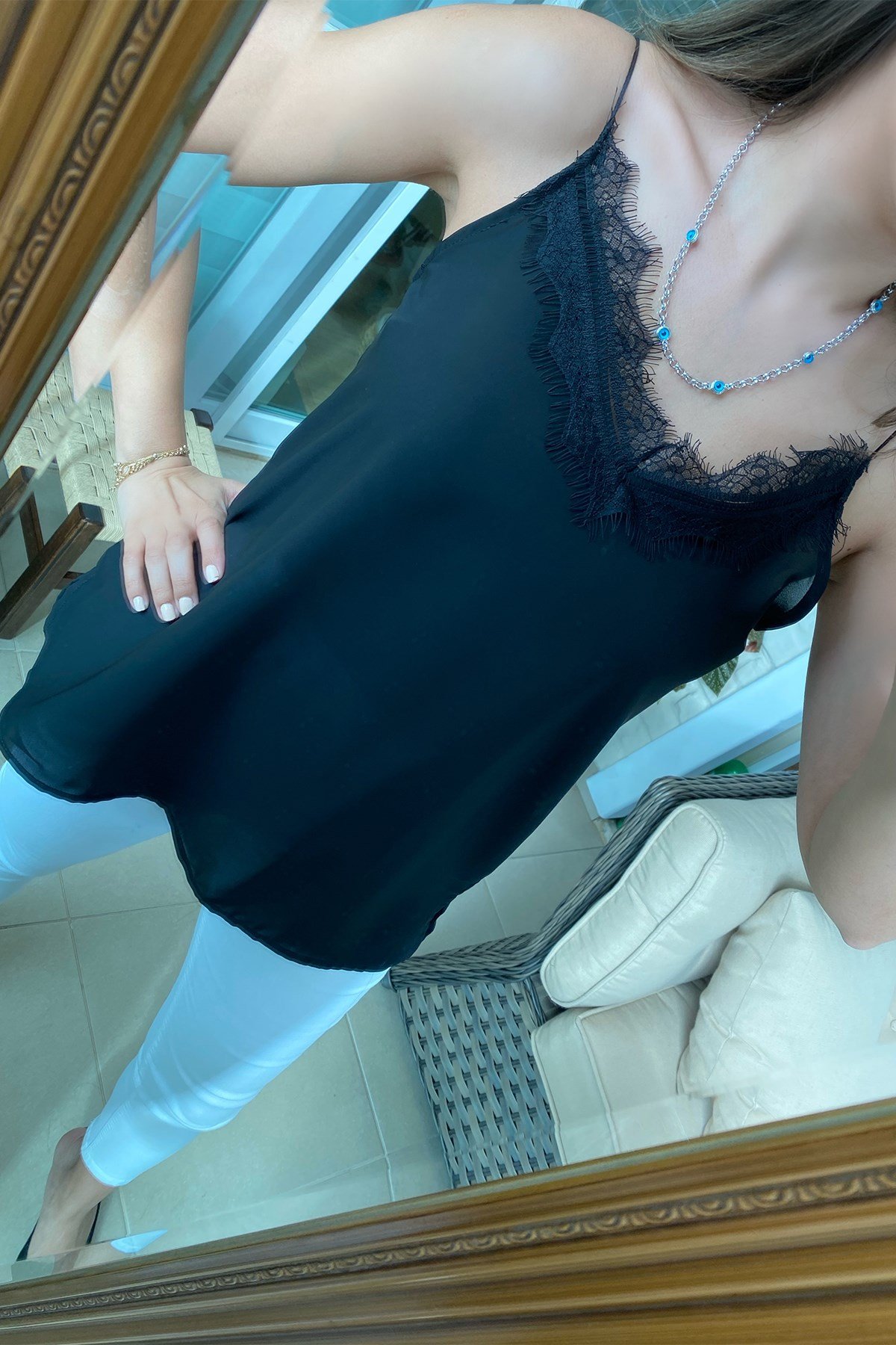 Siyah Dantel İnce Askılı Bluz