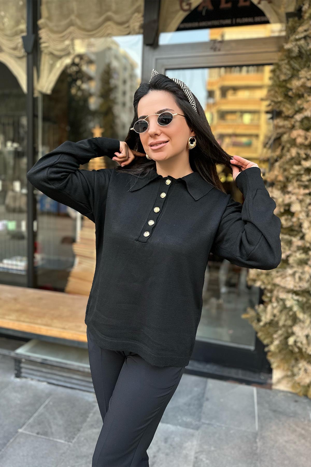 Siyah Düğme Detaylı Triko Bluz