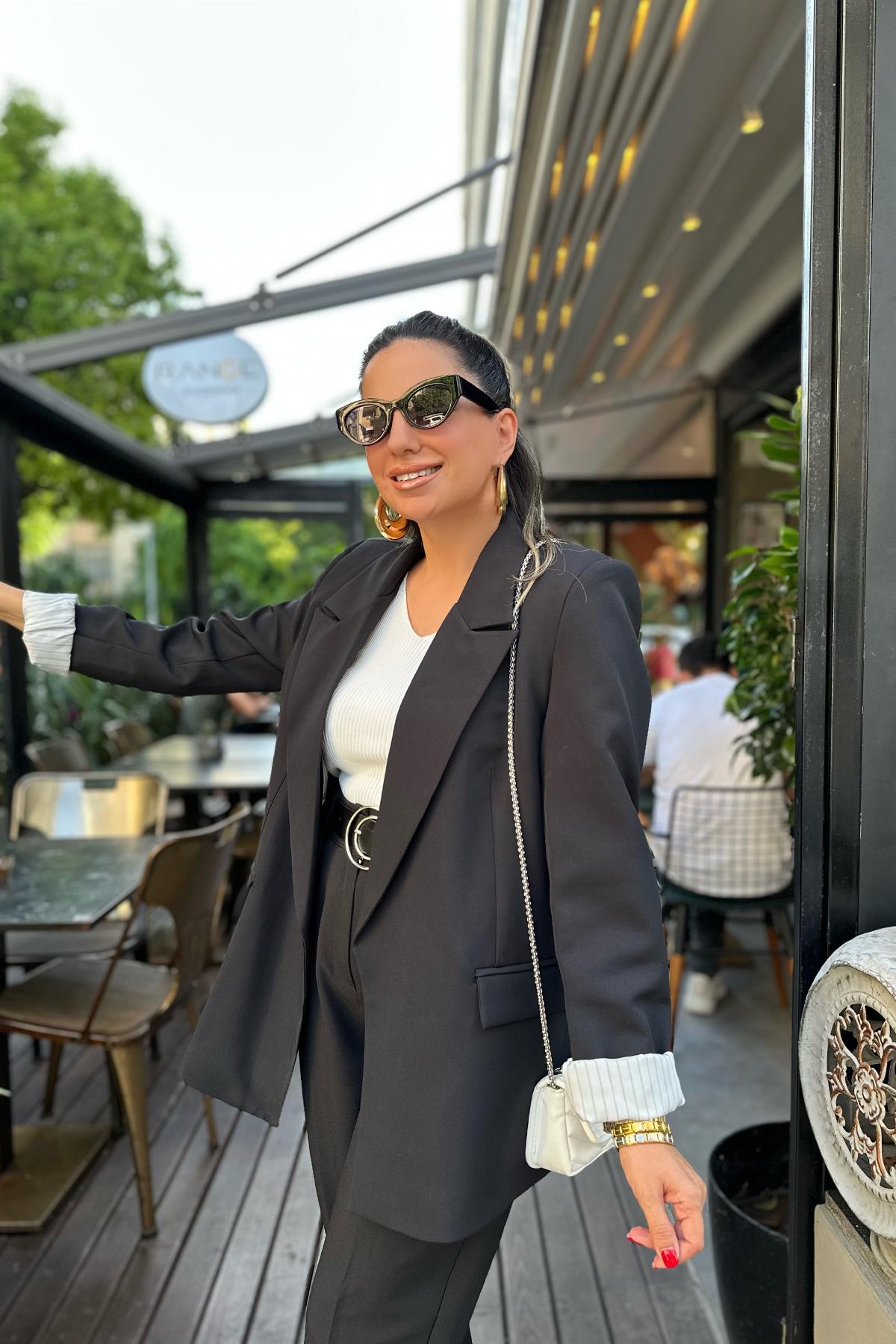 Siyah İçi Astarlı Blazer Ceket