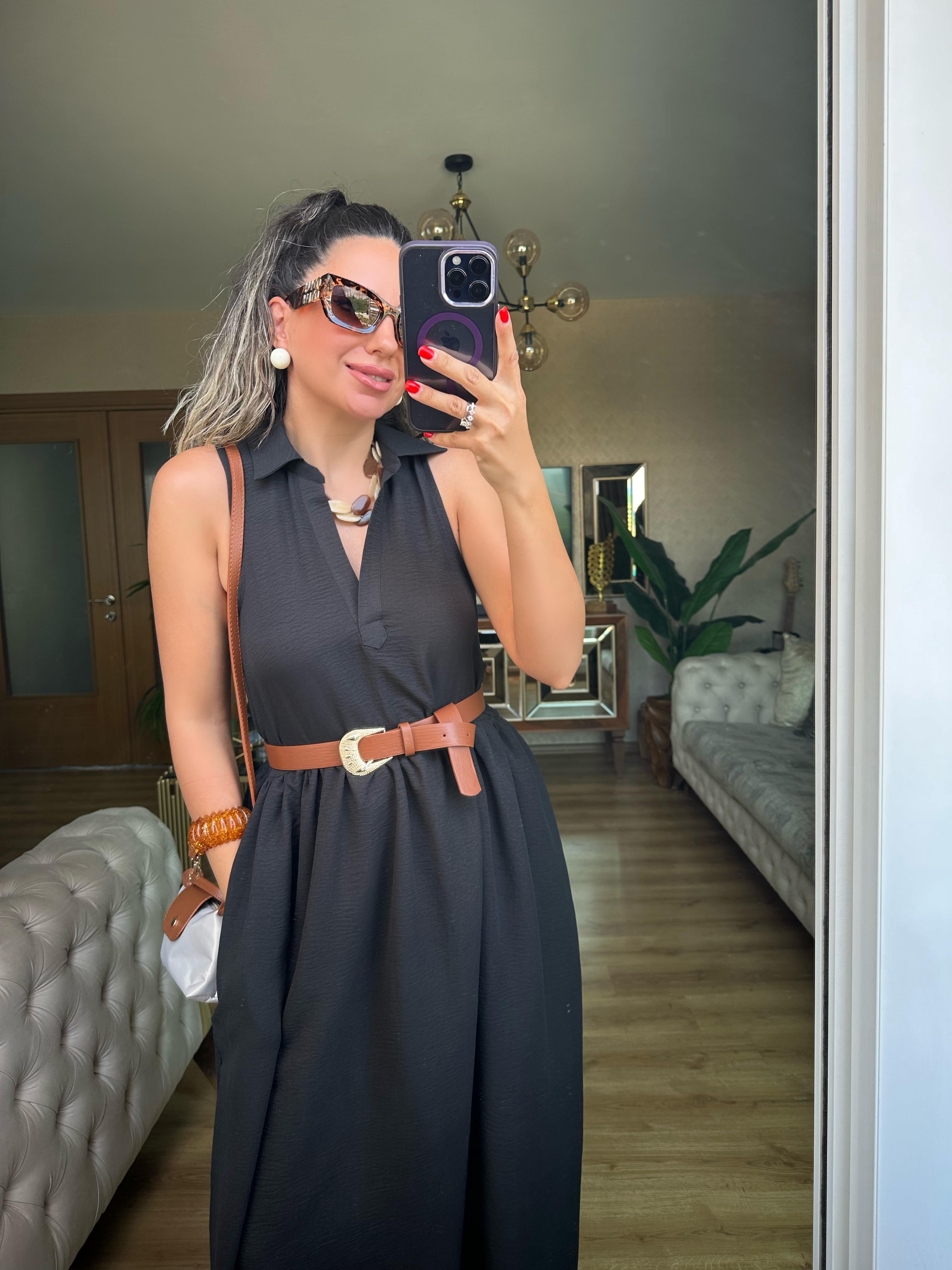 Siyah Kemerli V Yaka Elbise