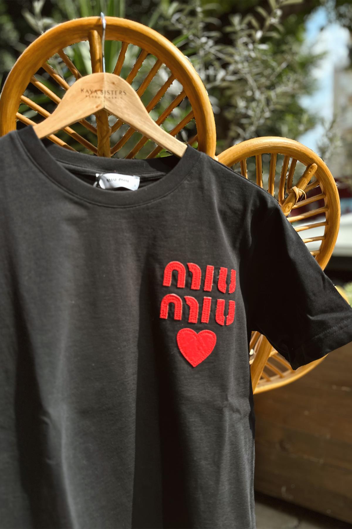 Siyah Kırmızı Baskılı Orj Tshirt