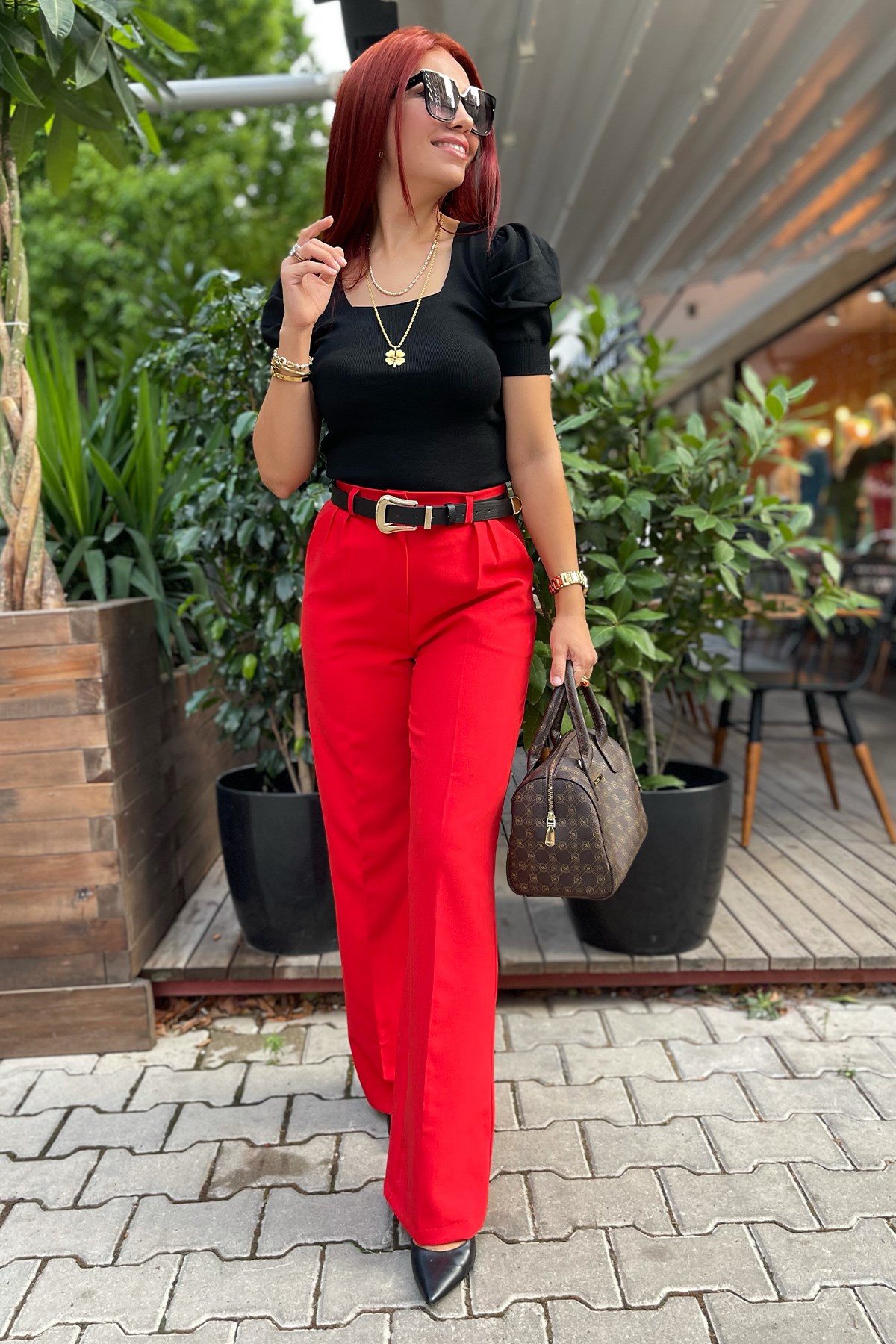 Siyah Kolları Balon  Triko