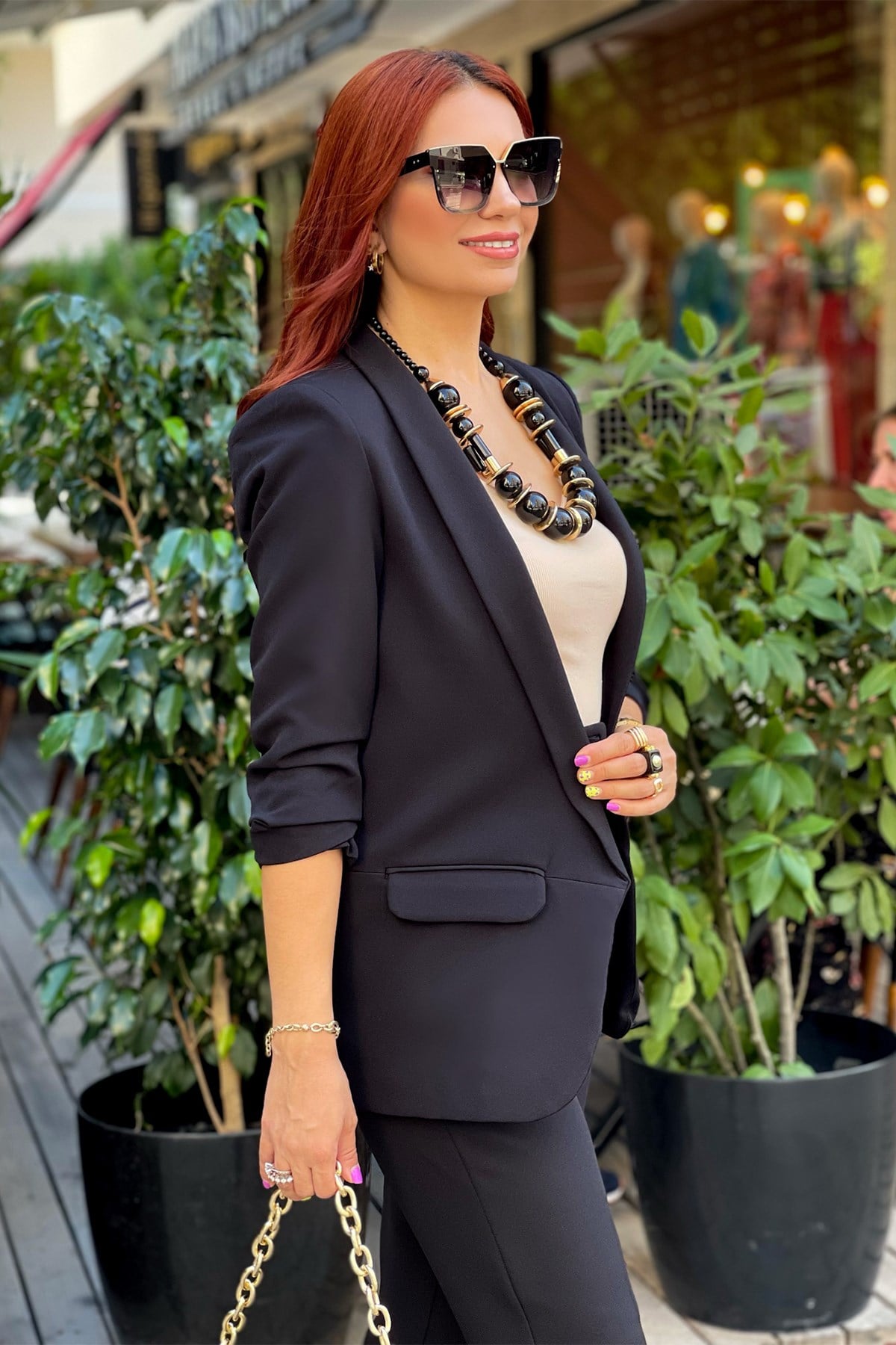 Siyah Kolu Pileli Blazer Ceket