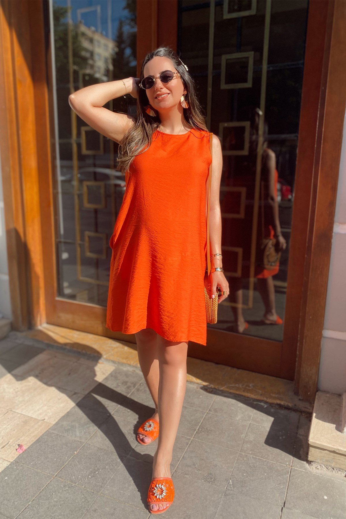 Turuncu Cepli Sıfır Kol Keten Elbise