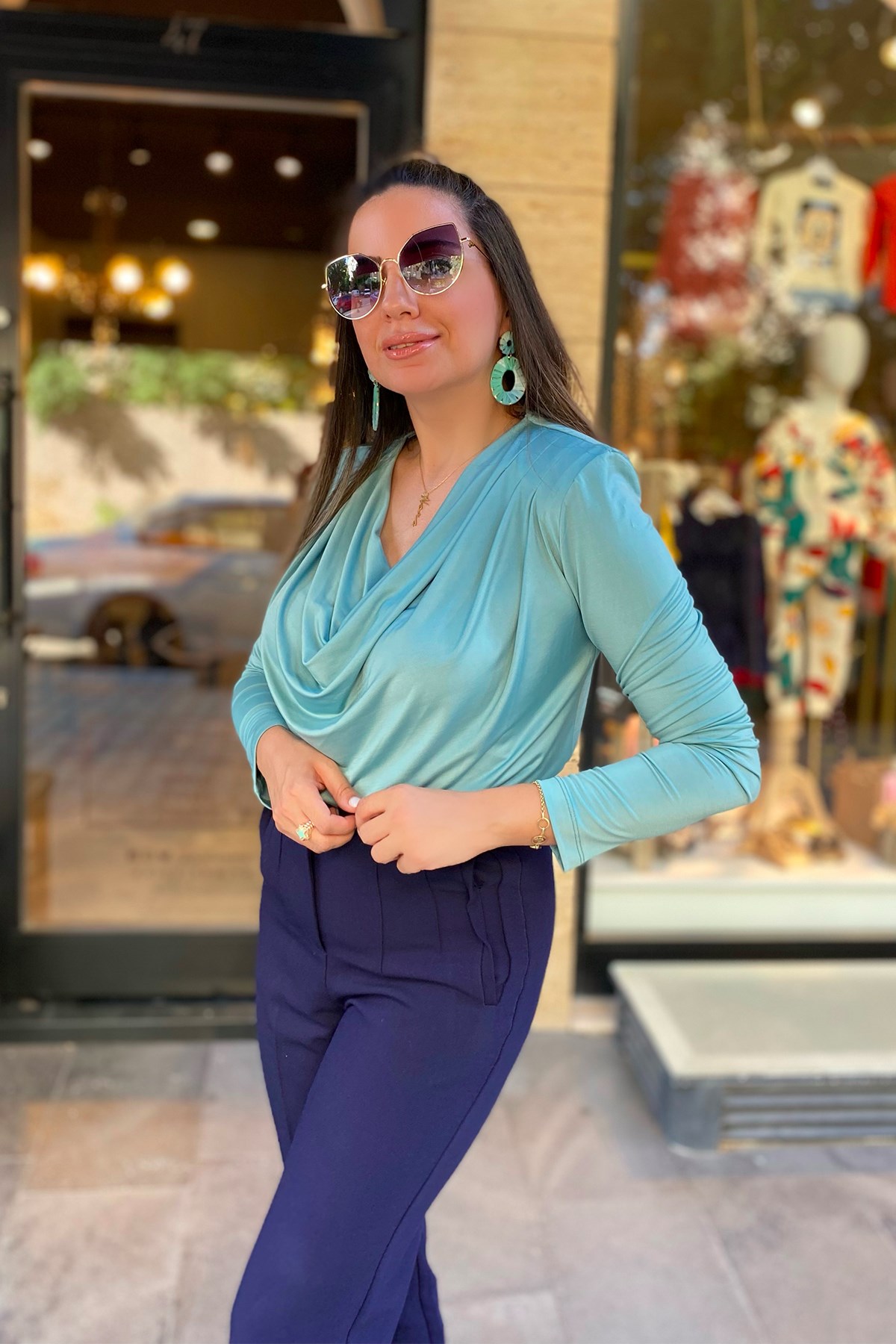 Vatkalı Degaje Yaka Mint Yeşili Bluz 